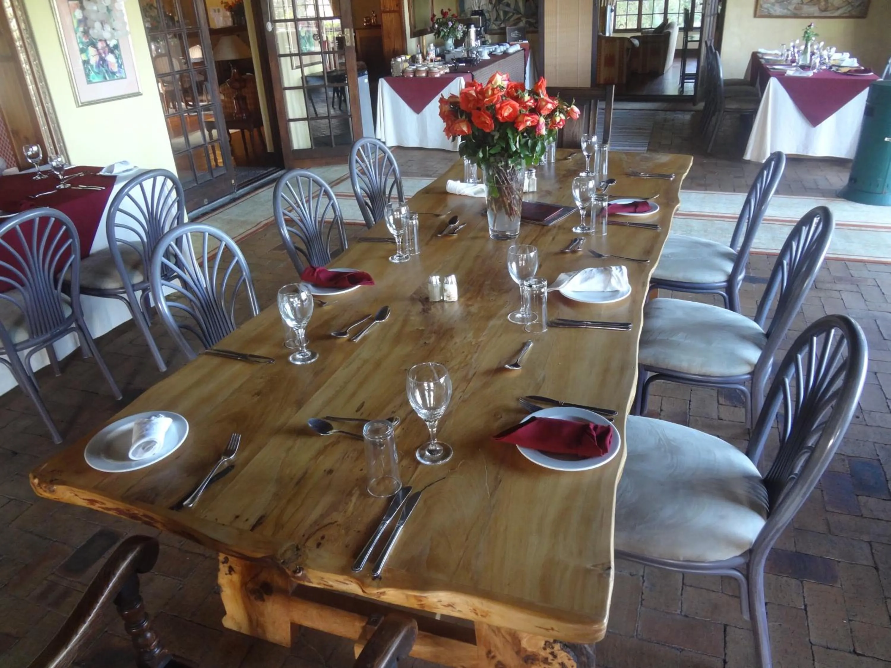 Restaurant/places to eat in Wild Rose Country Lodge