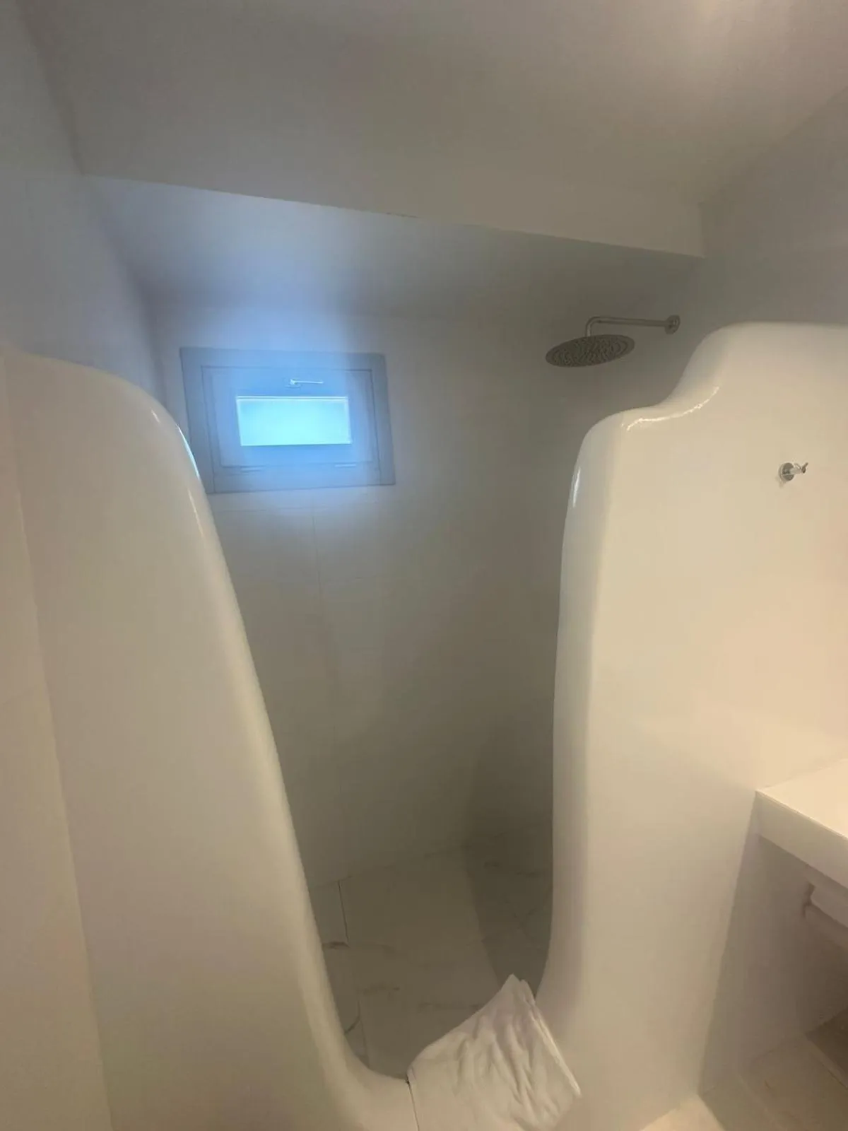 Bathroom in White Concept Caves