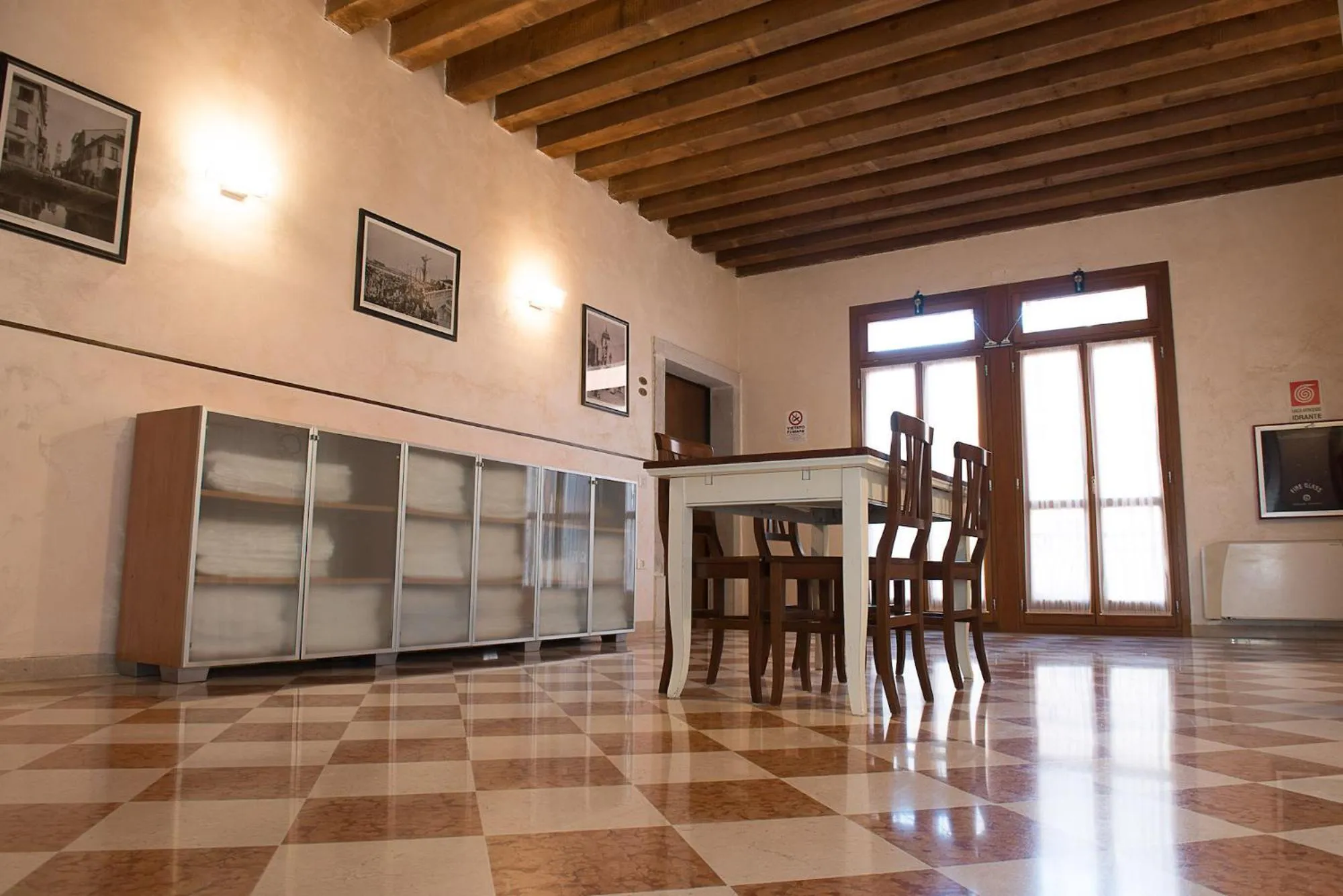 Communal lounge/ TV room in Domus Clugiae