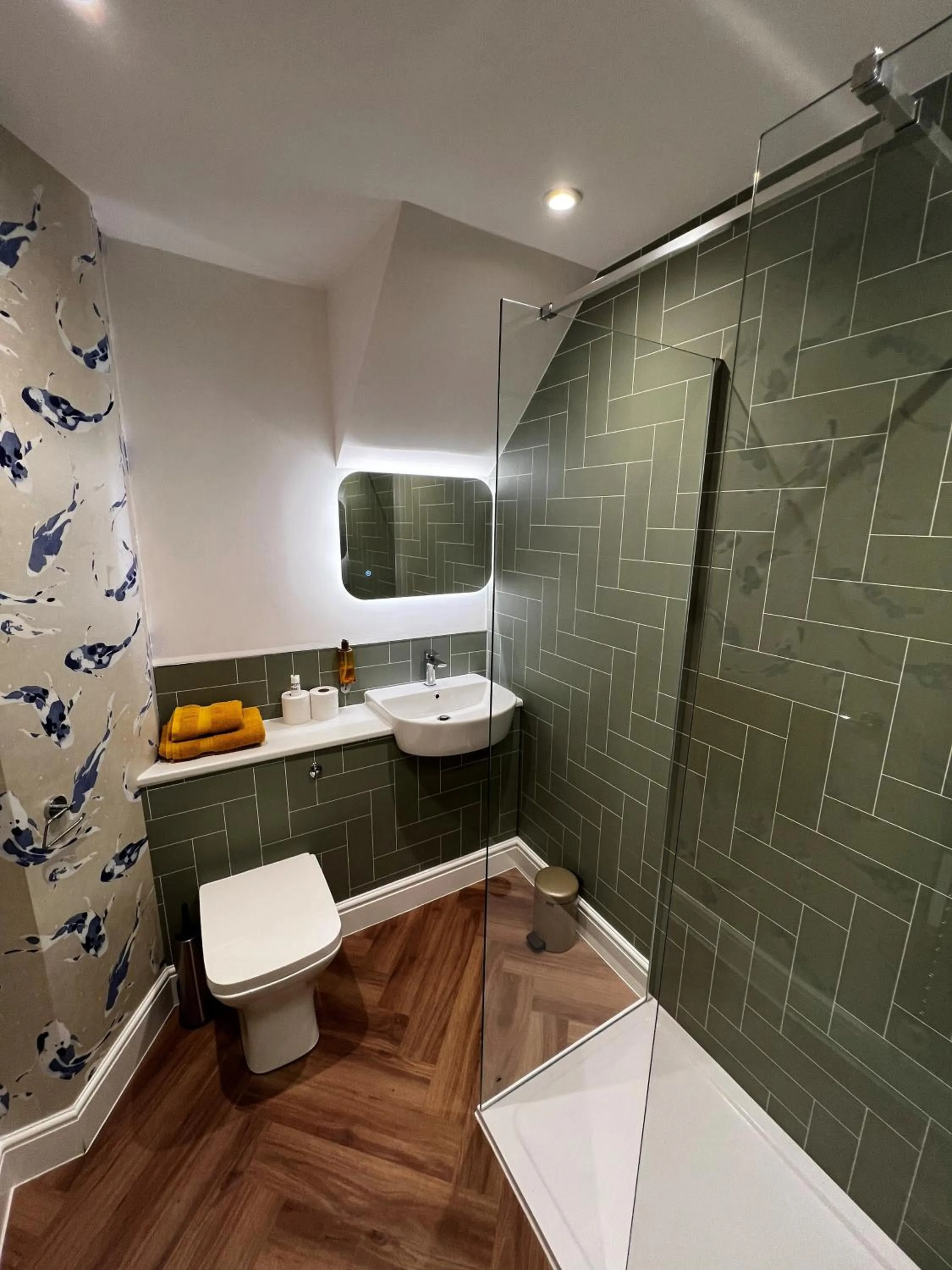 Shower in The Corrie Hotel