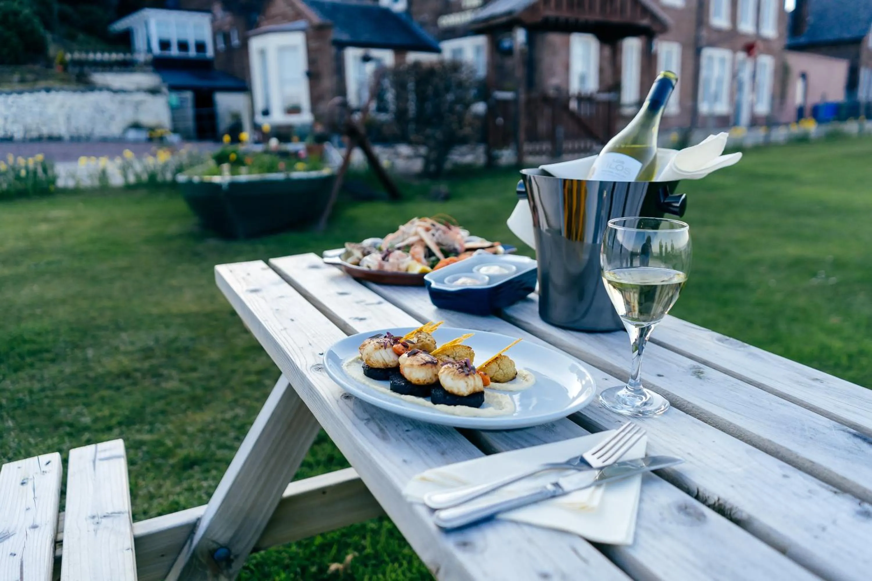 Food and drinks in The Corrie Hotel