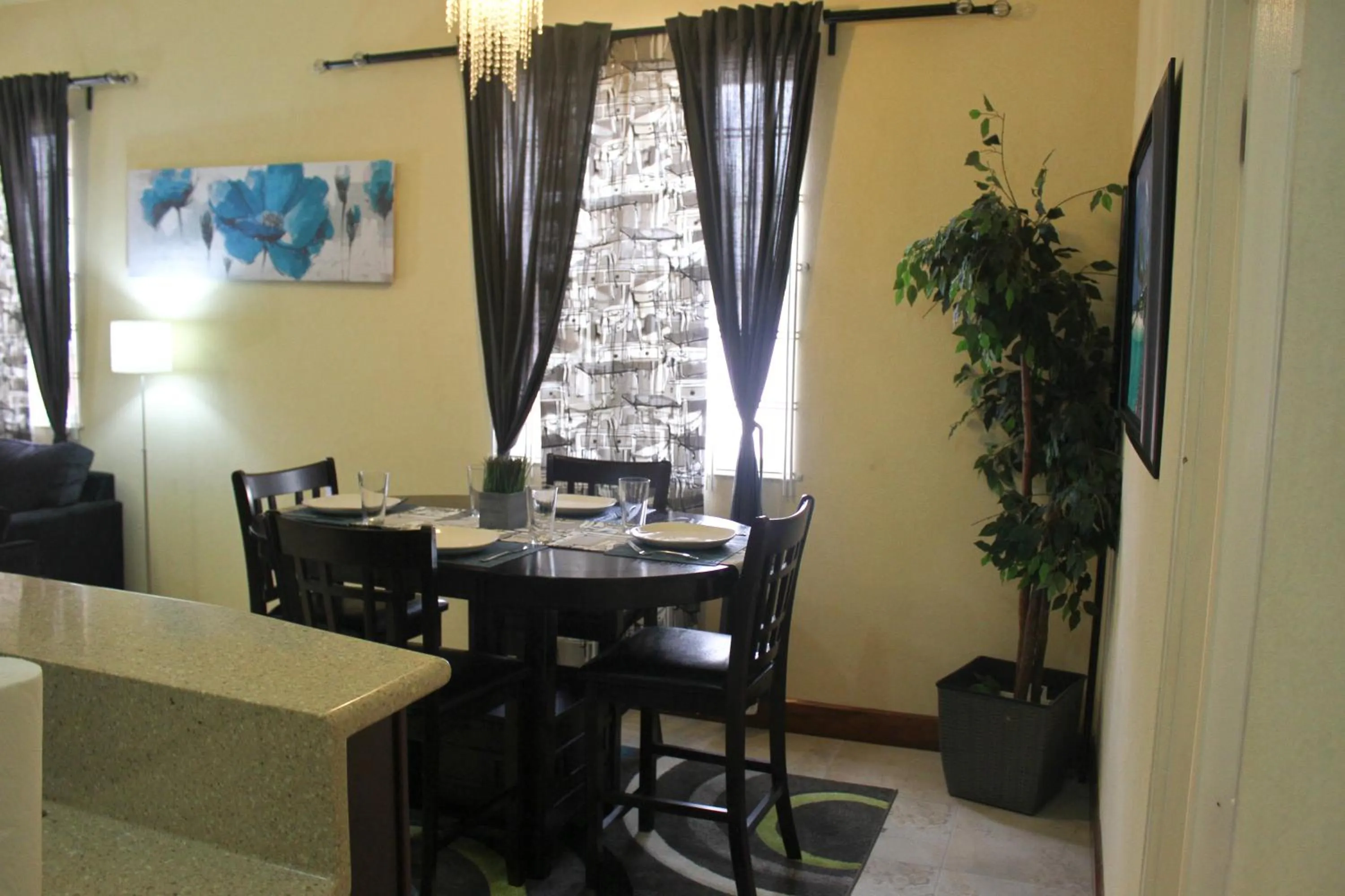 Eclipse Suite Guest Apartment