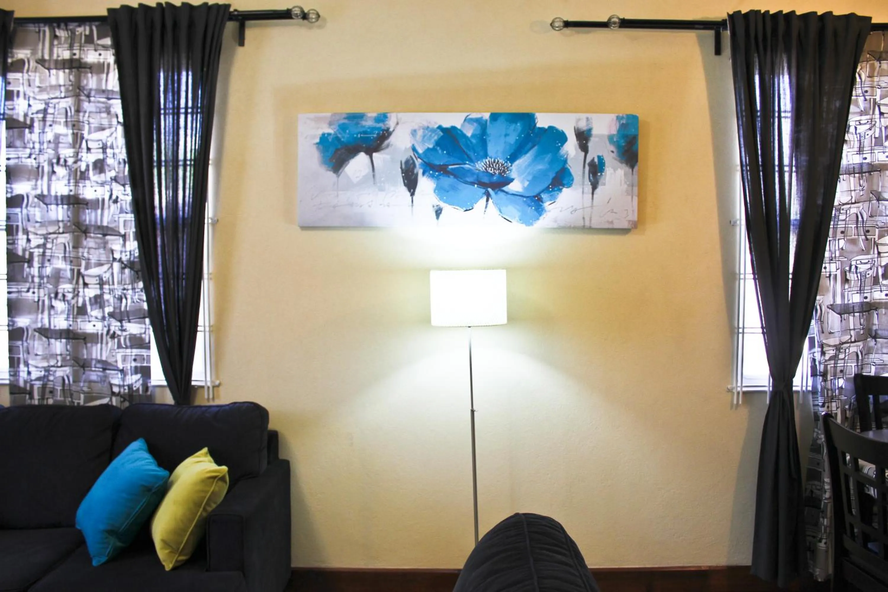 Living room in Eclipse Suite Guest Apartment