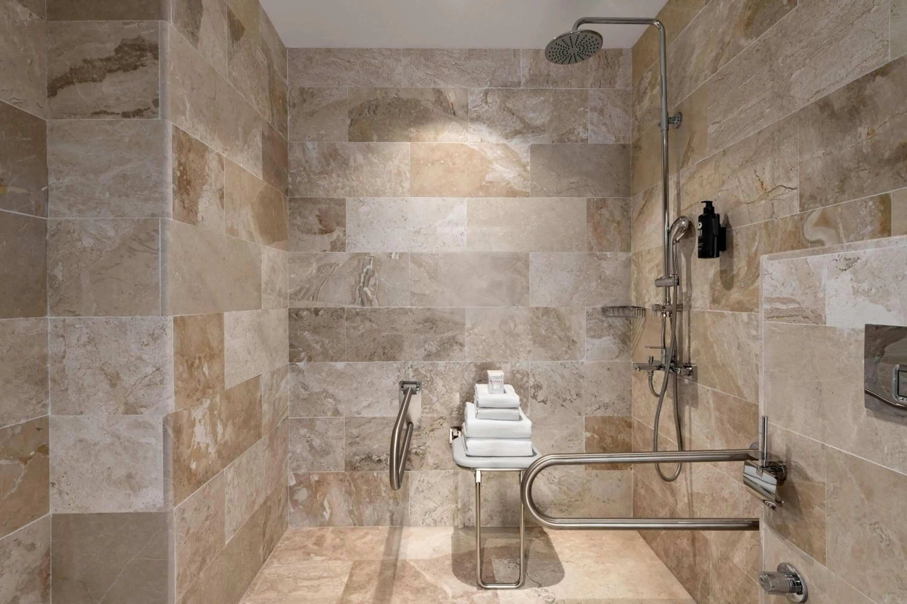 King Room with Roll-in Shower - Mobility Access/Non-Smoking in Ramada Residences by Wyndham Istanbul Haramidere
