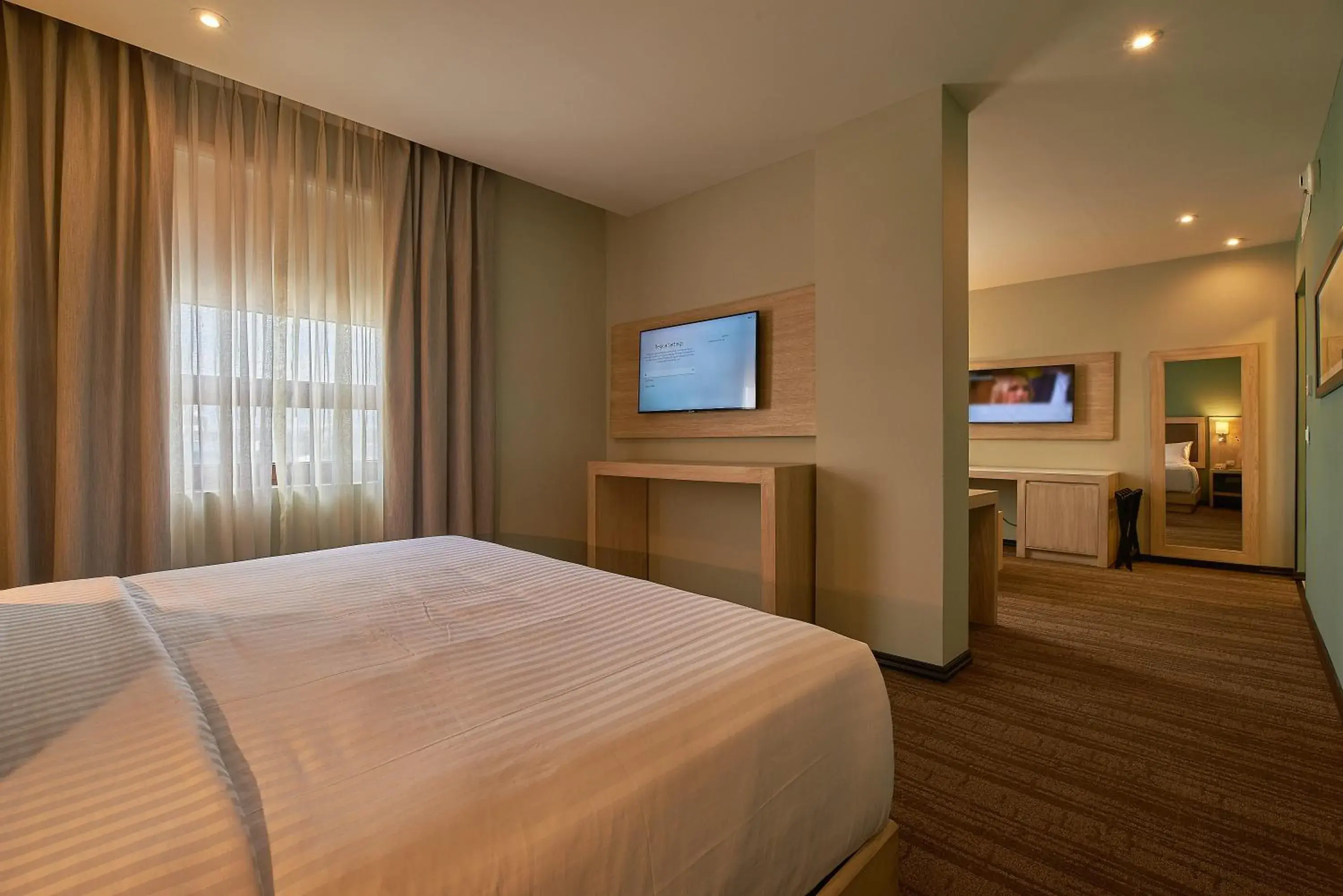 Junior King Suite - Non-Smoking in Wyndham Garden Saltillo Junior King Suite - Non-Smoking in Wyndham Garden Saltillo