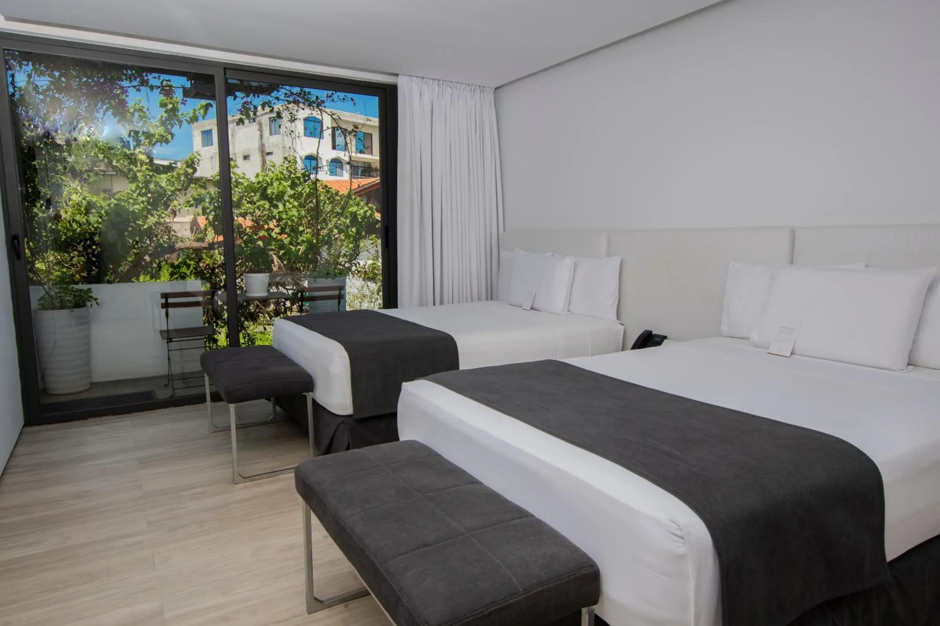 Deluxe Double or Twin Room with Balcony in Golden Bay Galapagos Deluxe Double or Twin Room with Balcony in Golden Bay Galapagos