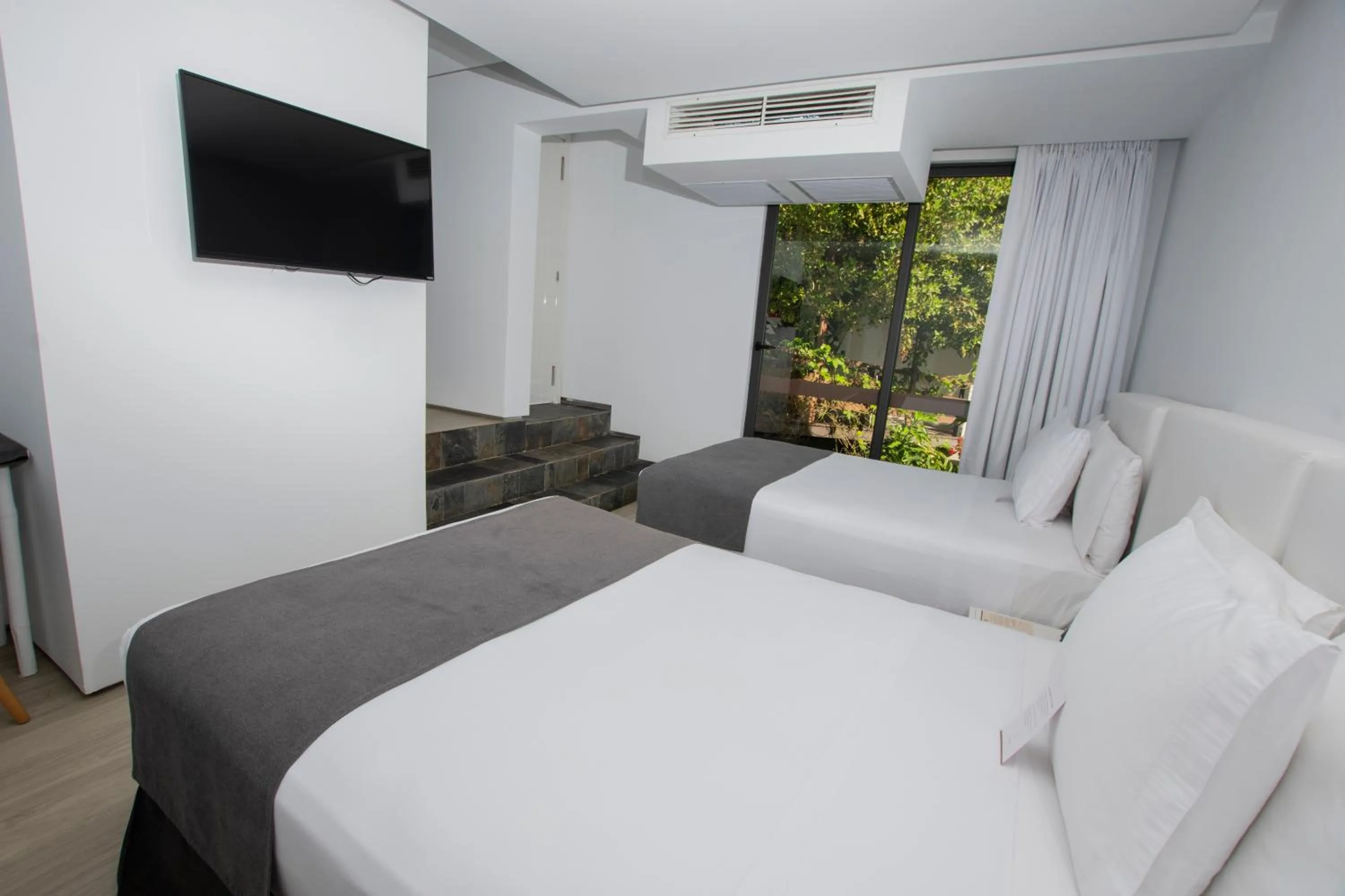 Bed in Golden Bay Galapagos