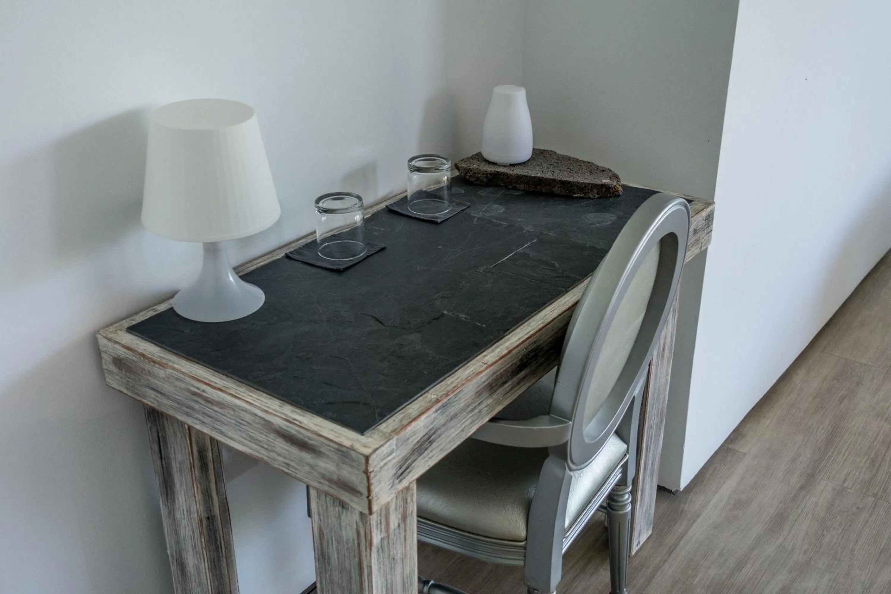 Seating area in Golden Bay Galapagos