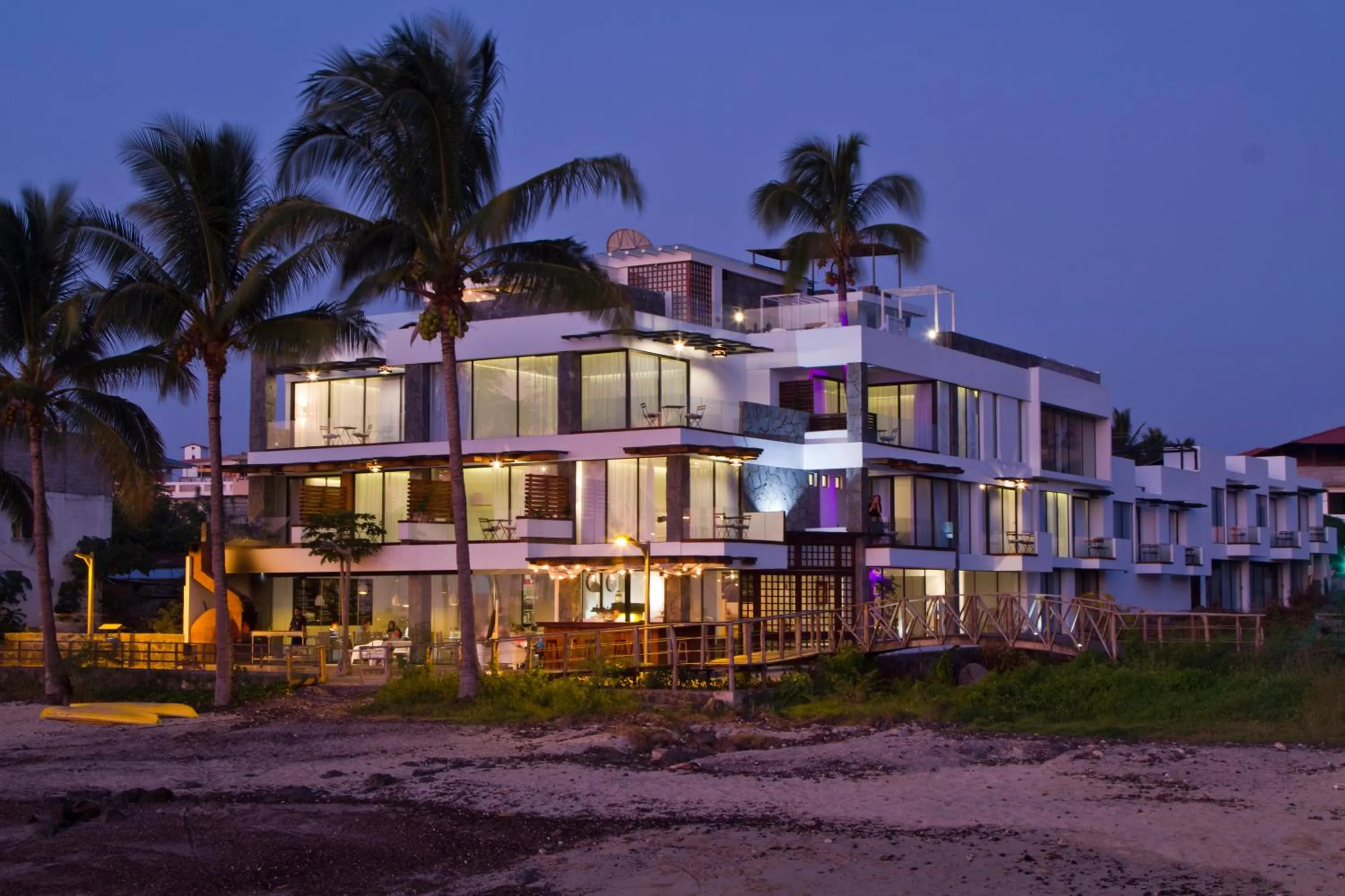 Property building in Golden Bay Galapagos