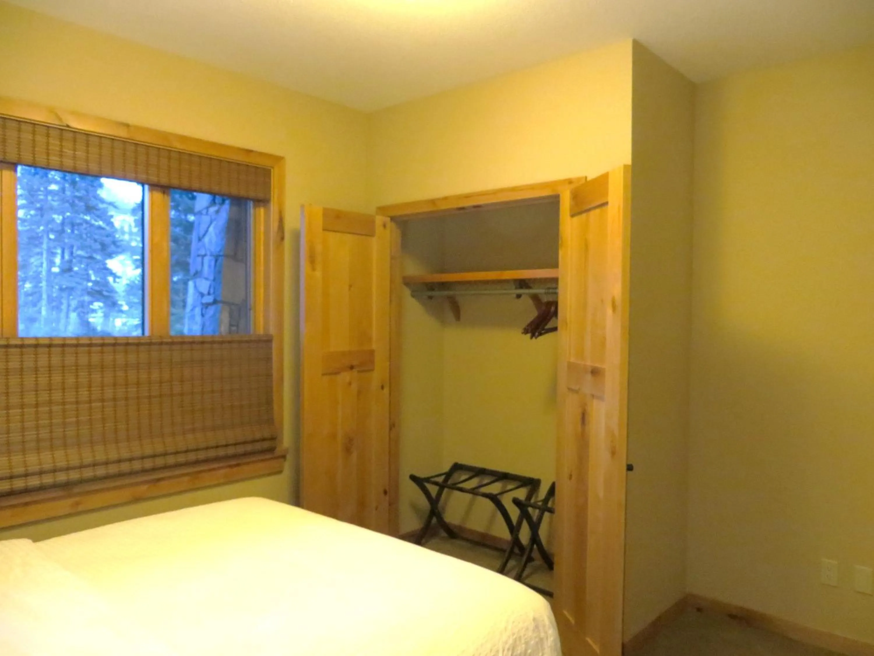 Bed in Luxury Canmore Vacations