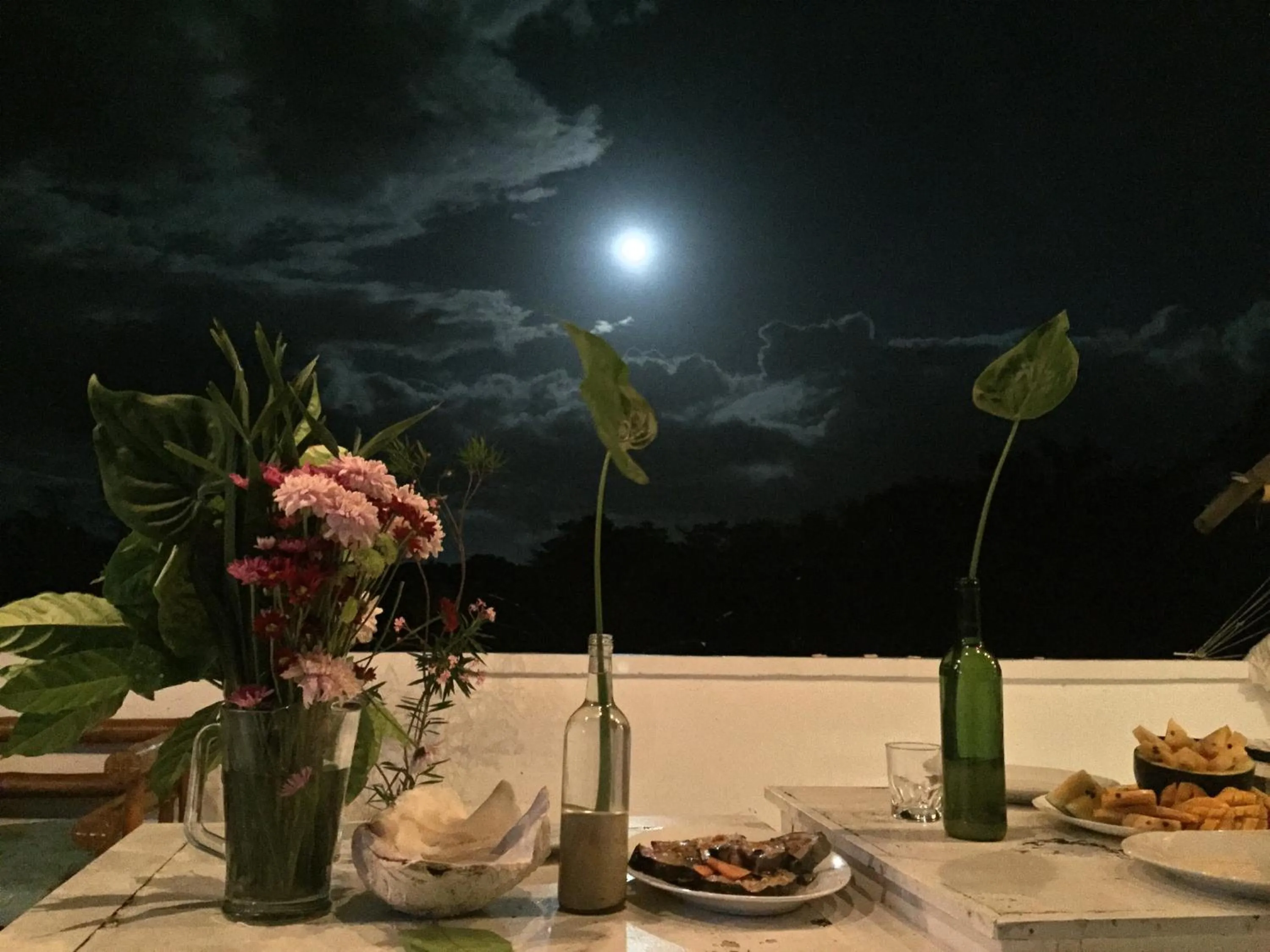 Decorative detail in The VRNON Boutique by MY hostel