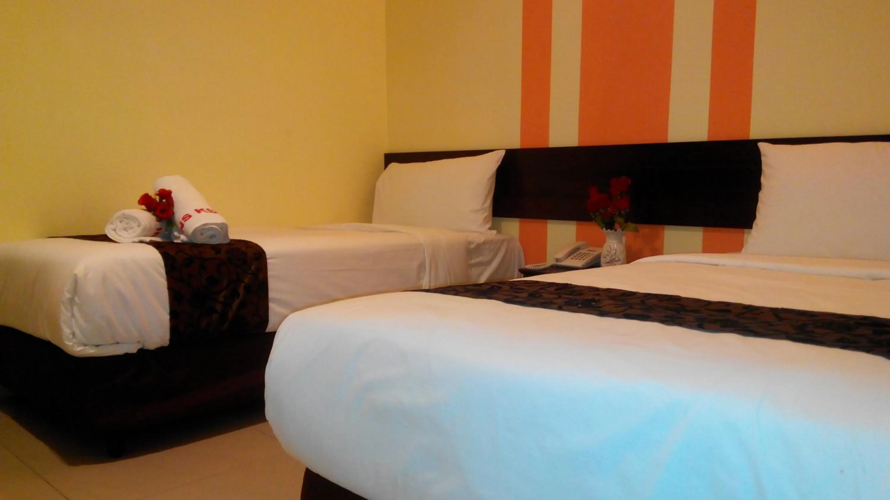bunk bed, Bed in Sun Inns Hotel Pasir Penambang (KS Botanic)