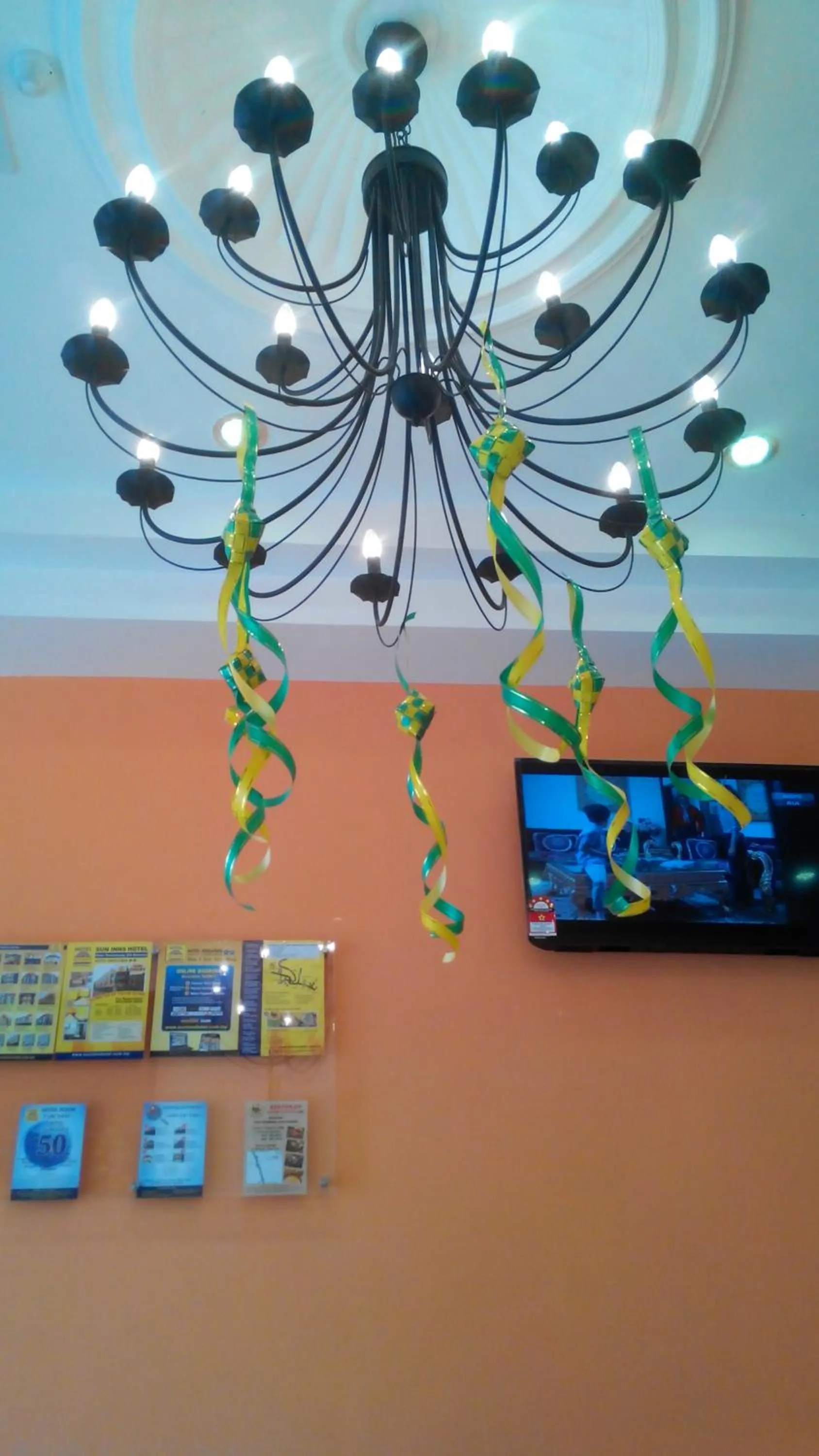 Lobby or reception in Sun Inns Hotel Pasir Penambang (KS Botanic)