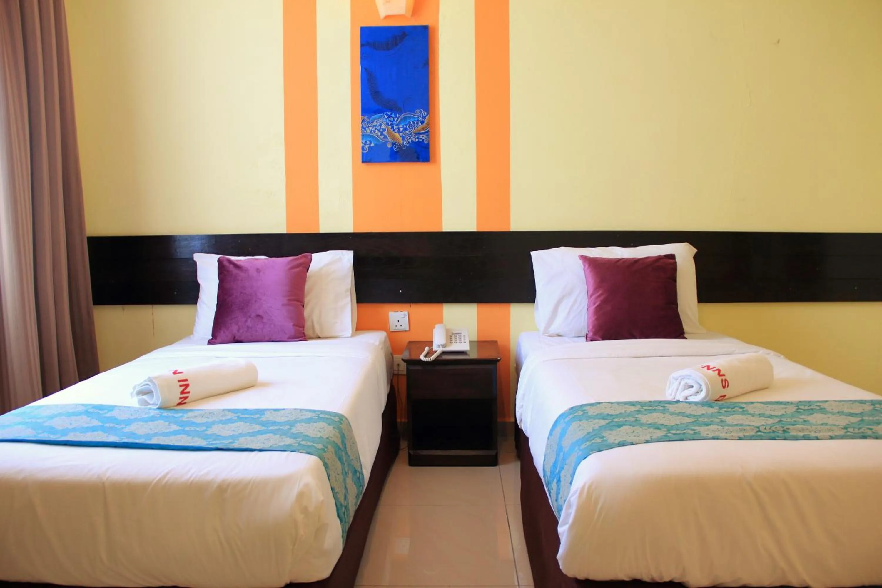 Bedroom, Bed in Sun Inns Hotel Pasir Penambang (KS Botanic)
