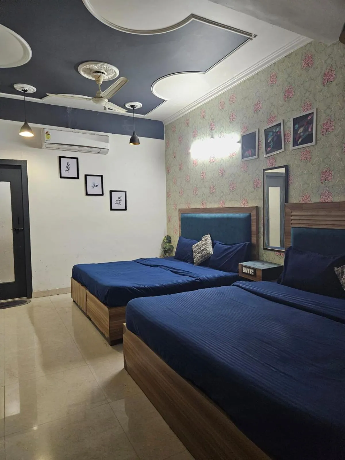 Bed in Welina Shree Hotel