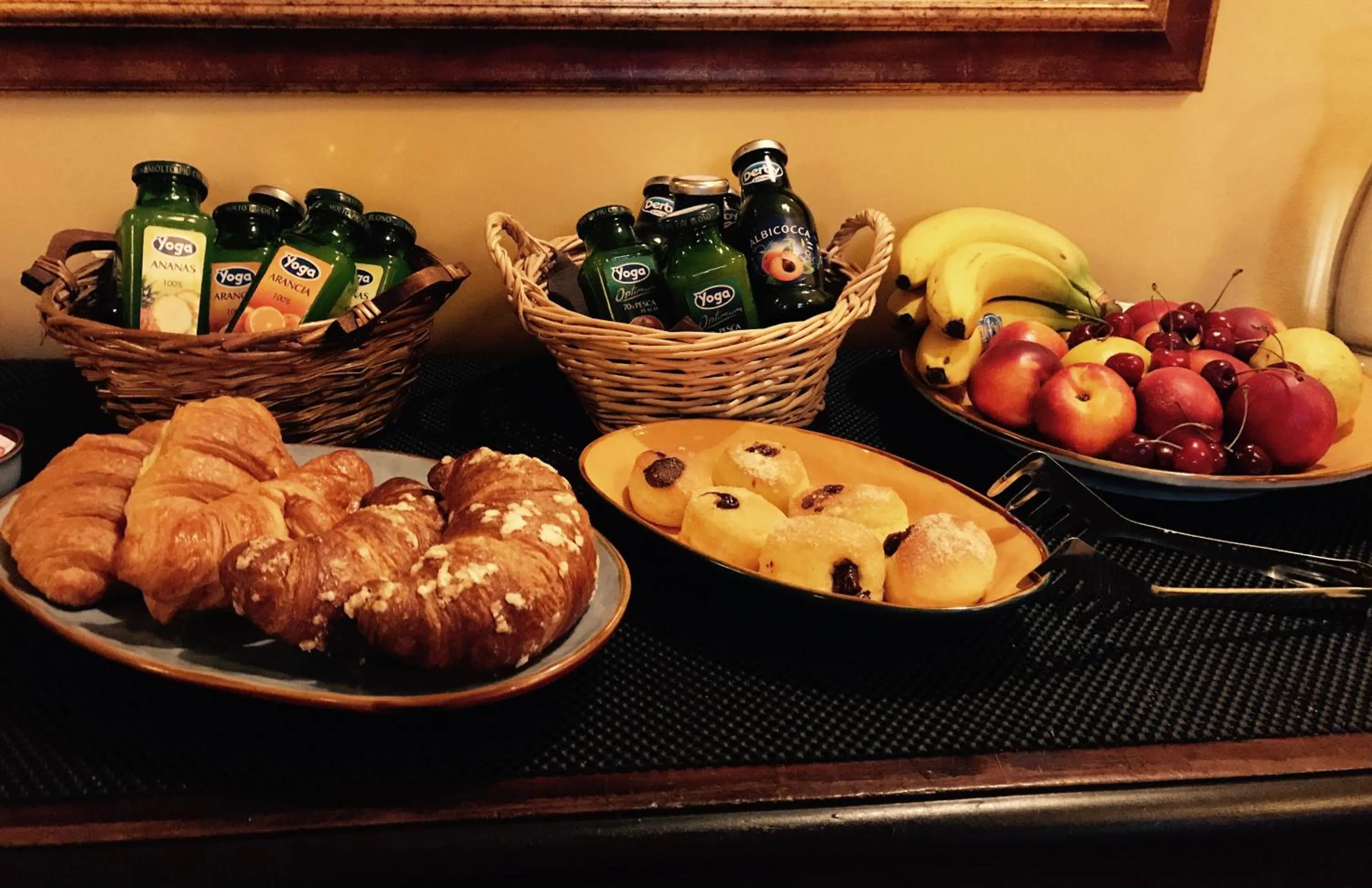 Italian breakfast in B&B La Dimora del Capitano