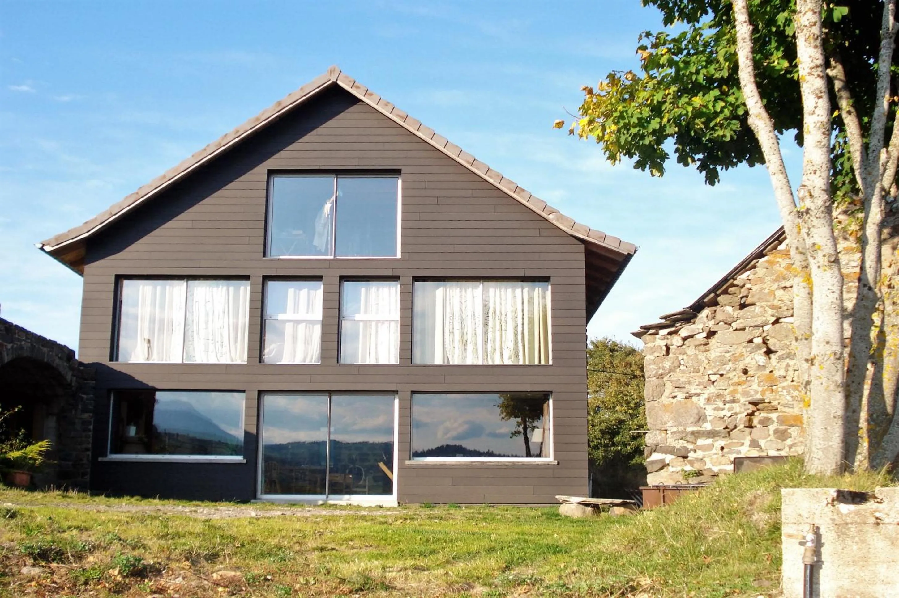 Facade/entrance in La Grange de l'Ardeyrol