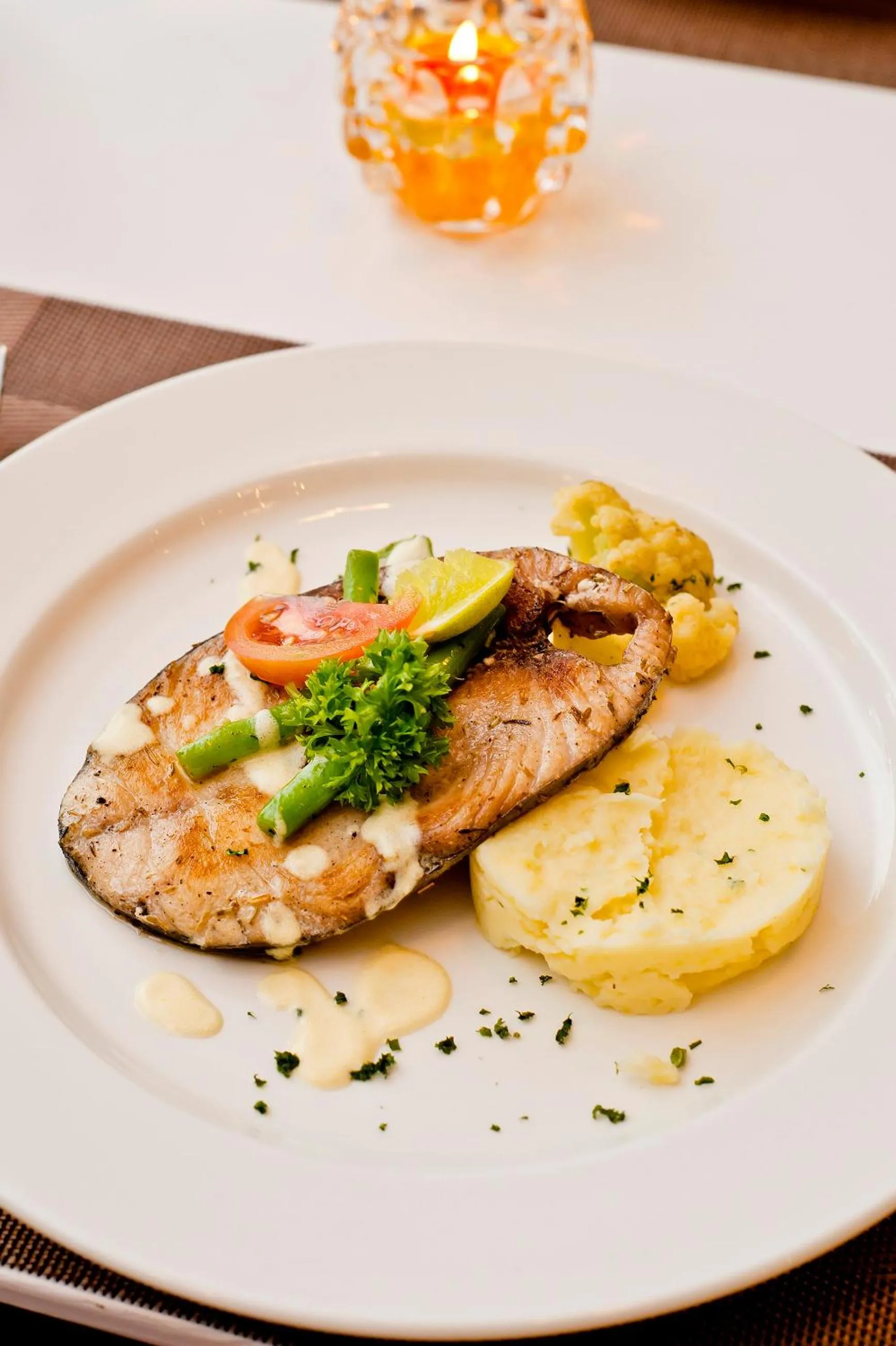 Restaurant/places to eat in Ocean Edge Suites & Hotel Colombo