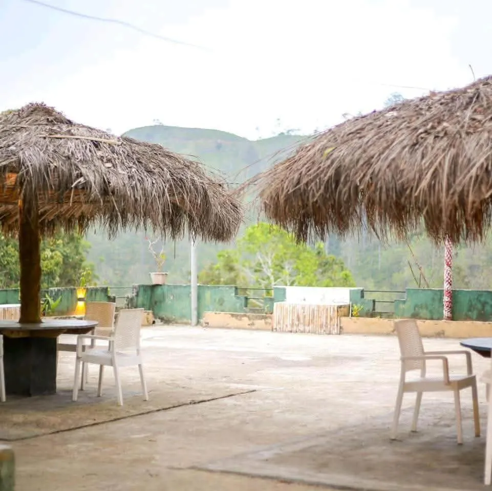 Restaurant/places to eat in Happy Laugh Ella