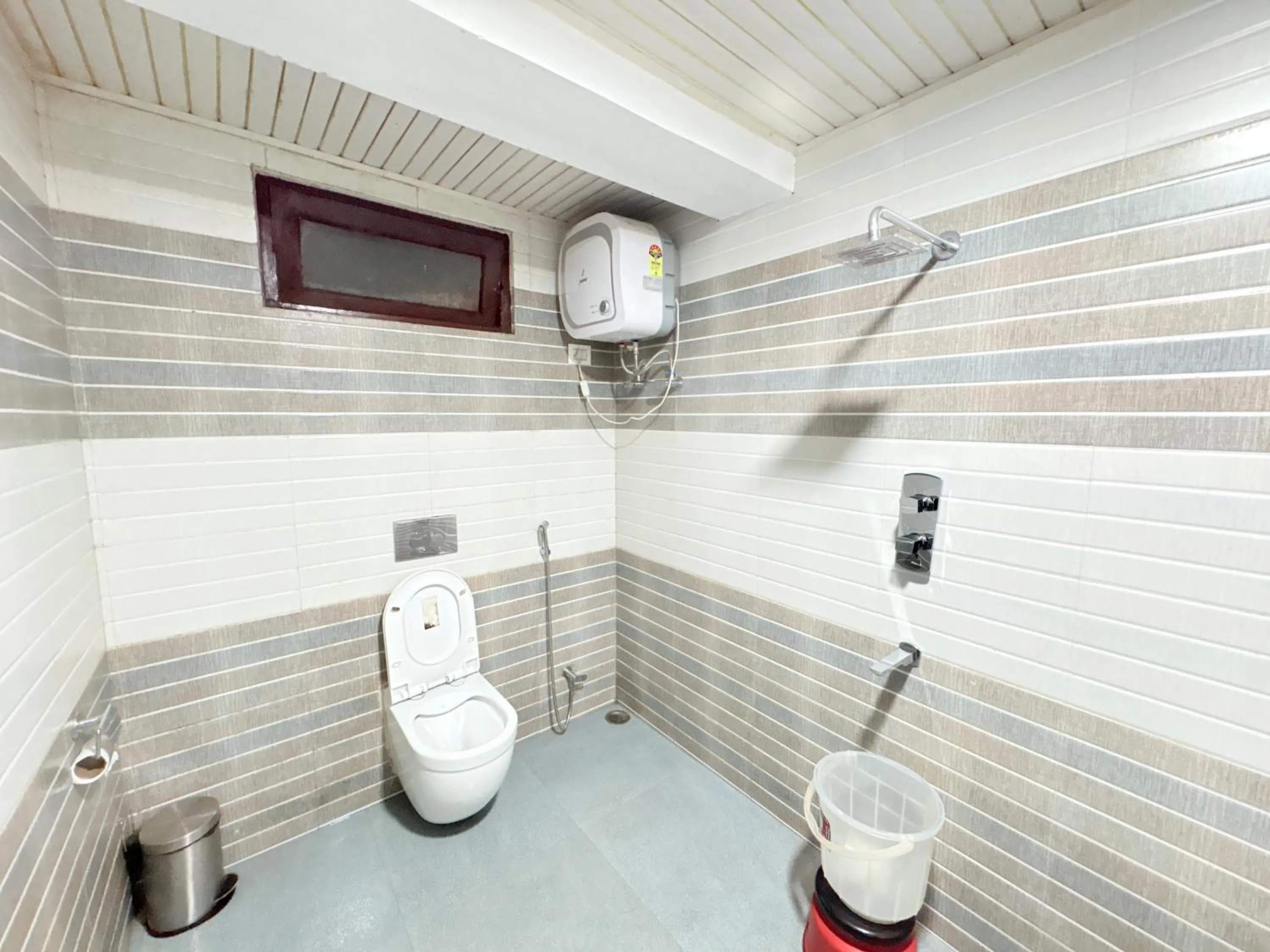 Shower in The Gangtok Inn