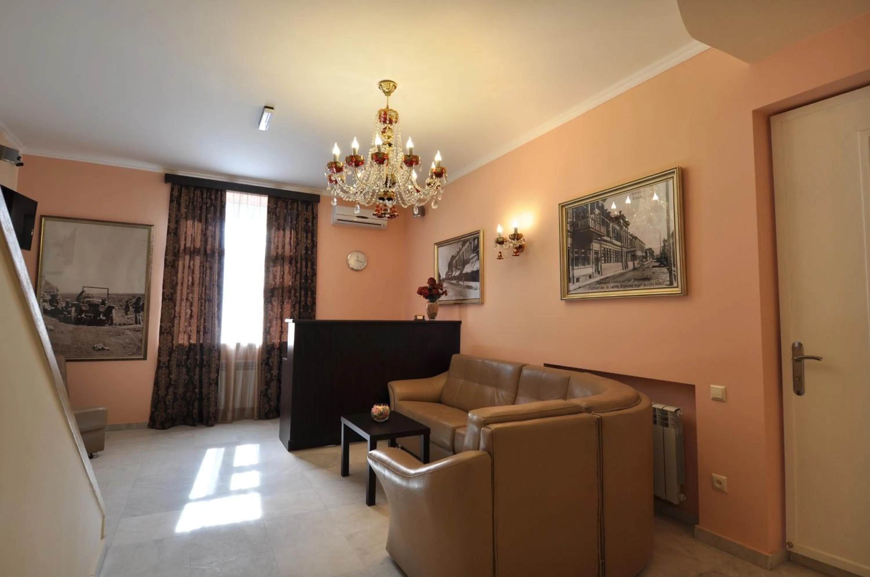 Lobby or reception in Albert House Hotel and Tours