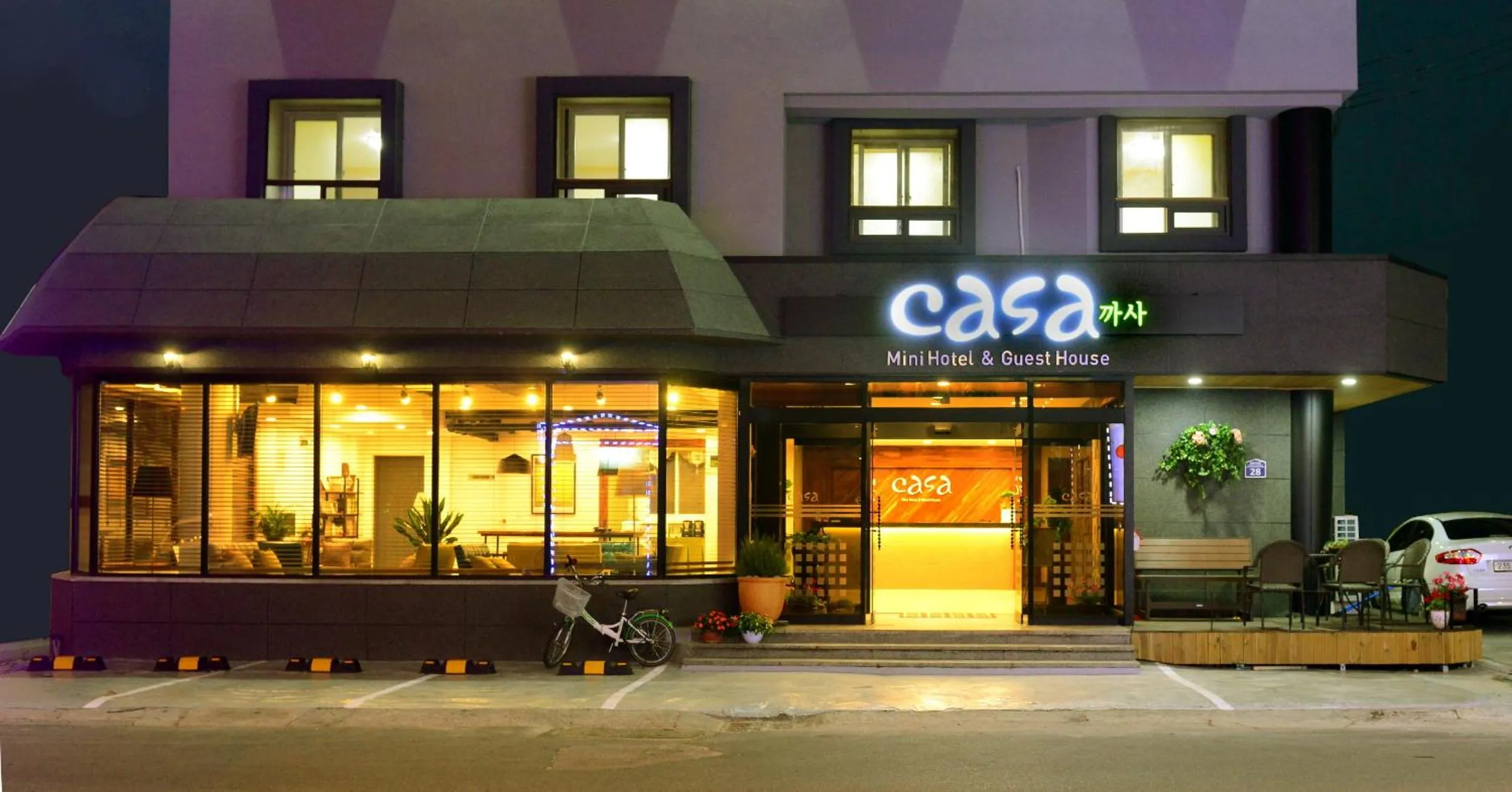Facade/entrance in Casa Mini Hotel