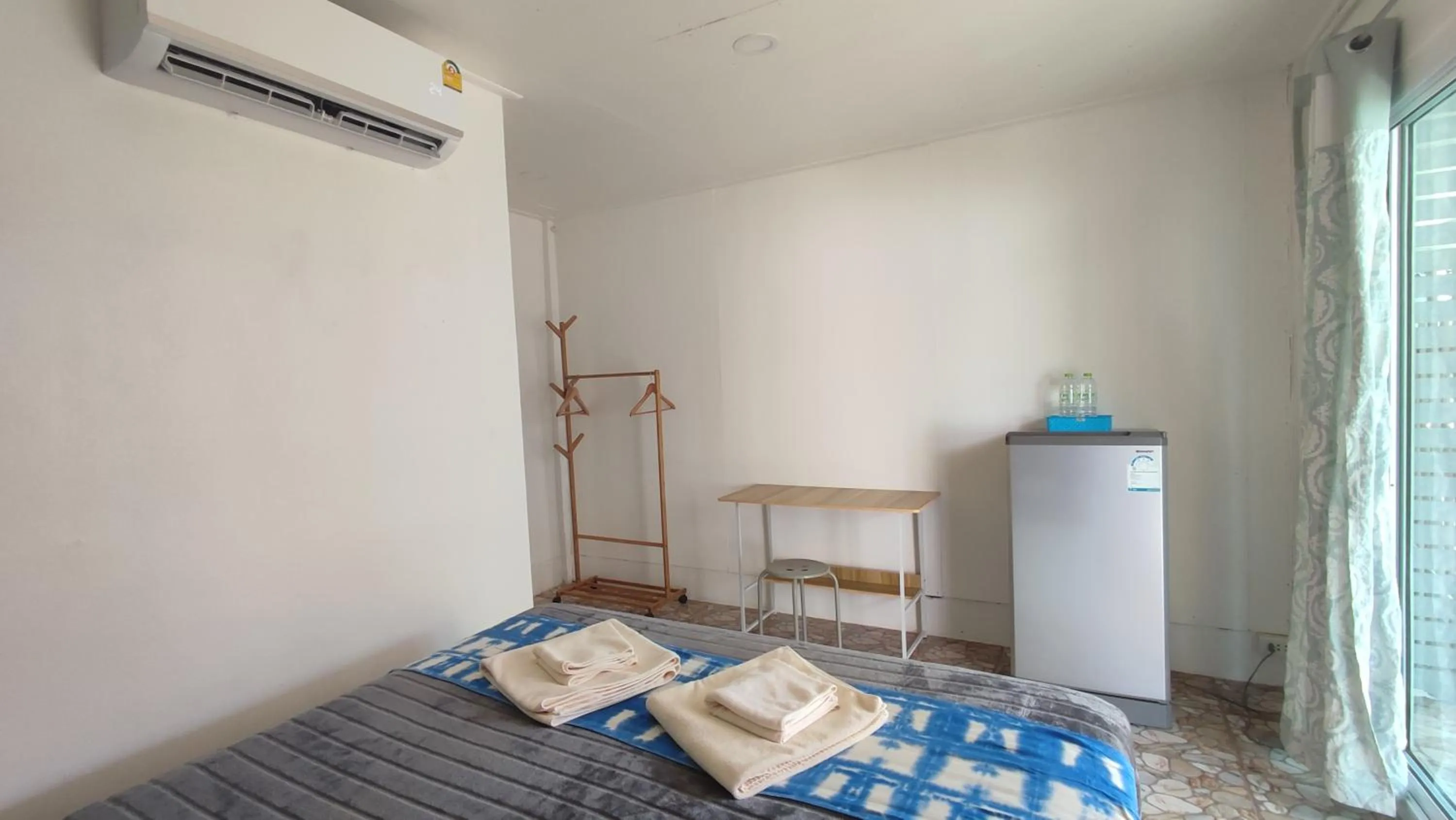 Bed in Smile Resort Koh Mook