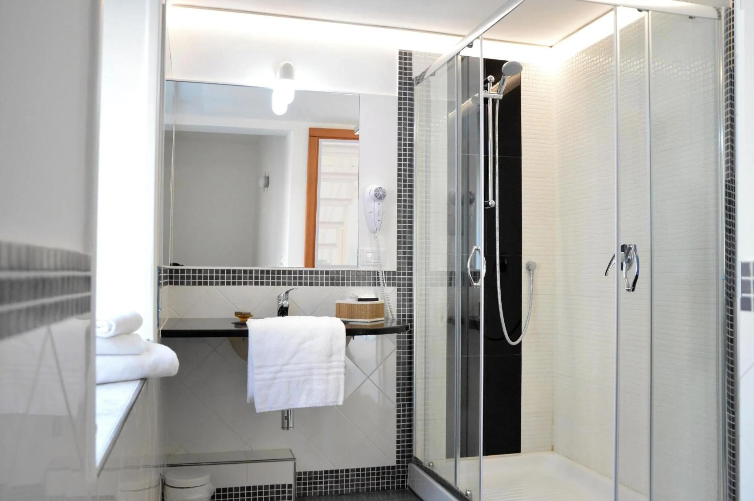 Bathroom in 1878 Sorrento Guest House