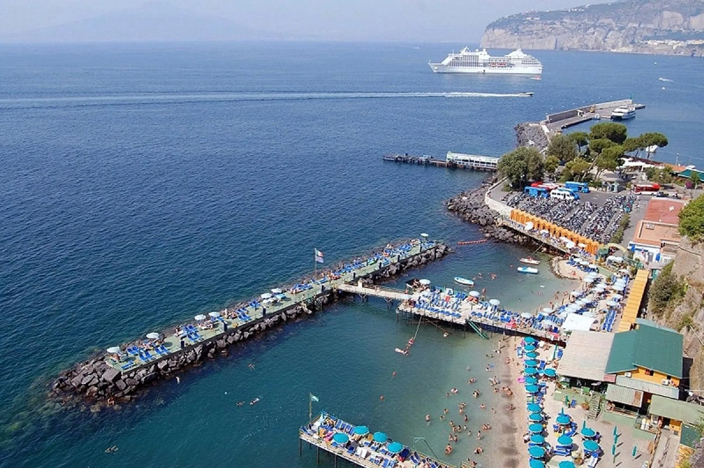Beach in 1878 Sorrento Guest House