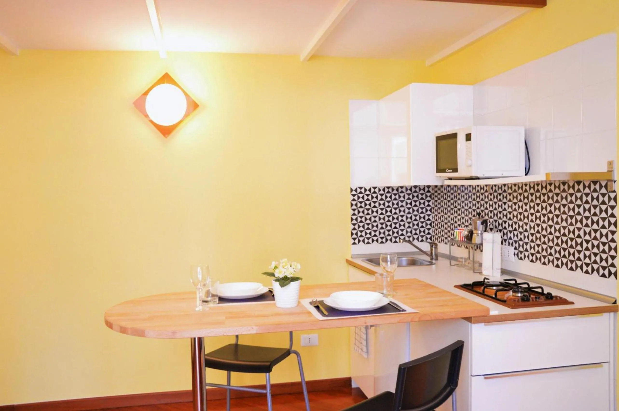 Kitchen or kitchenette in 1878 Sorrento Guest House
