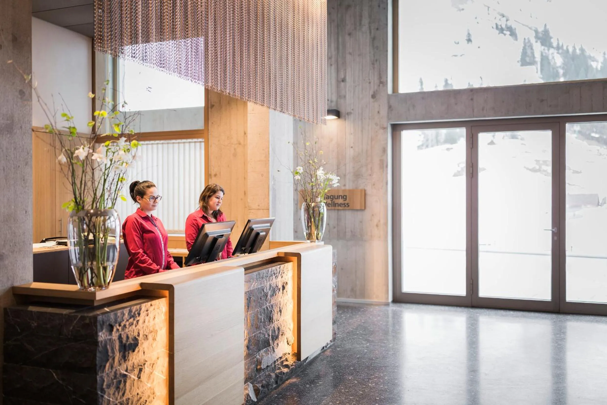Lobby or reception in Säntis - das Hotel