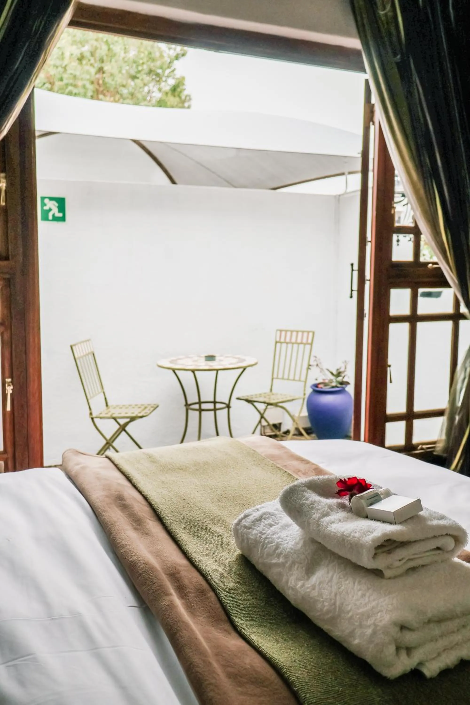 Bed in Lamon Guesthouse