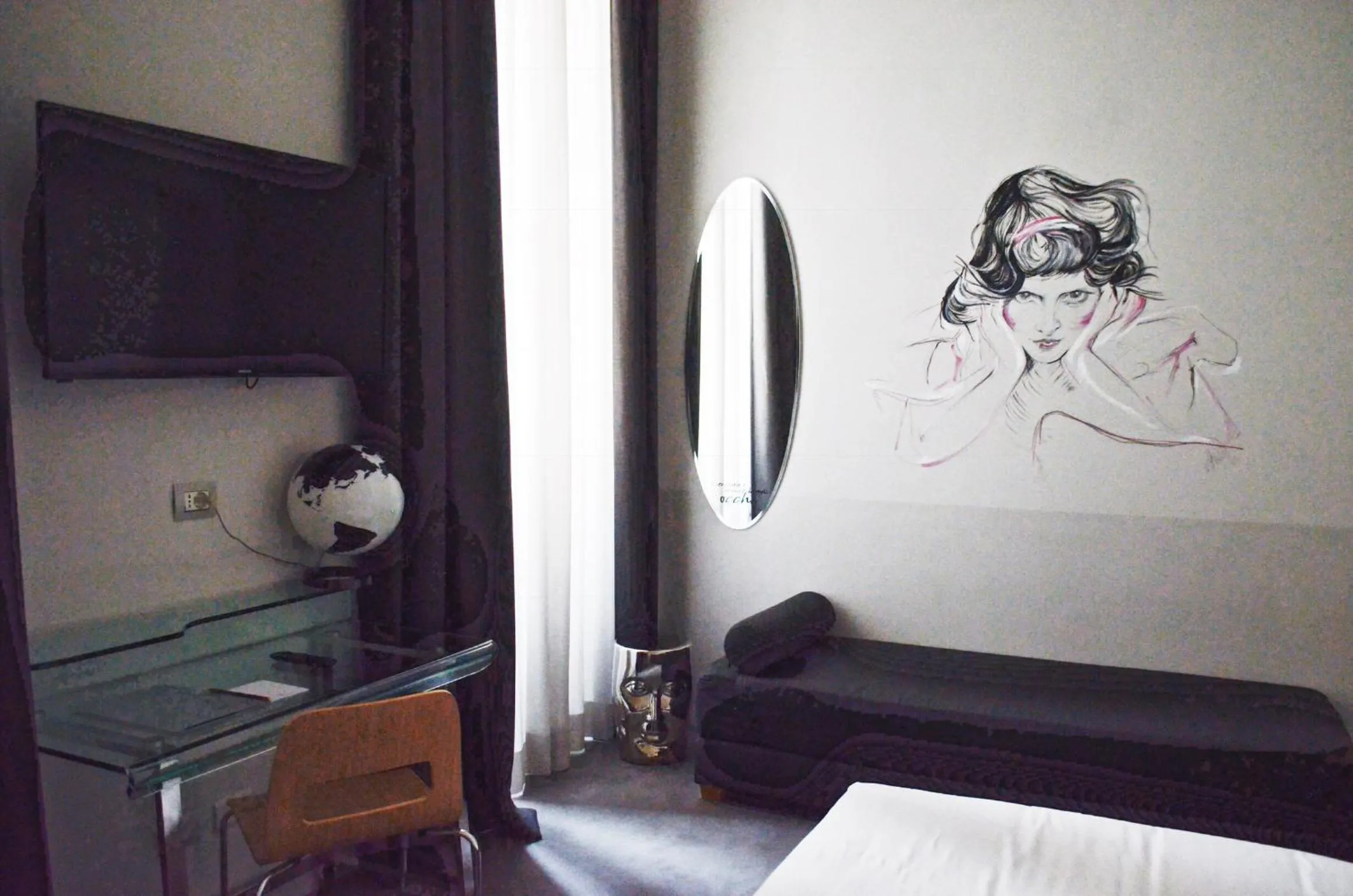 Bed in Piazza Castello Suite