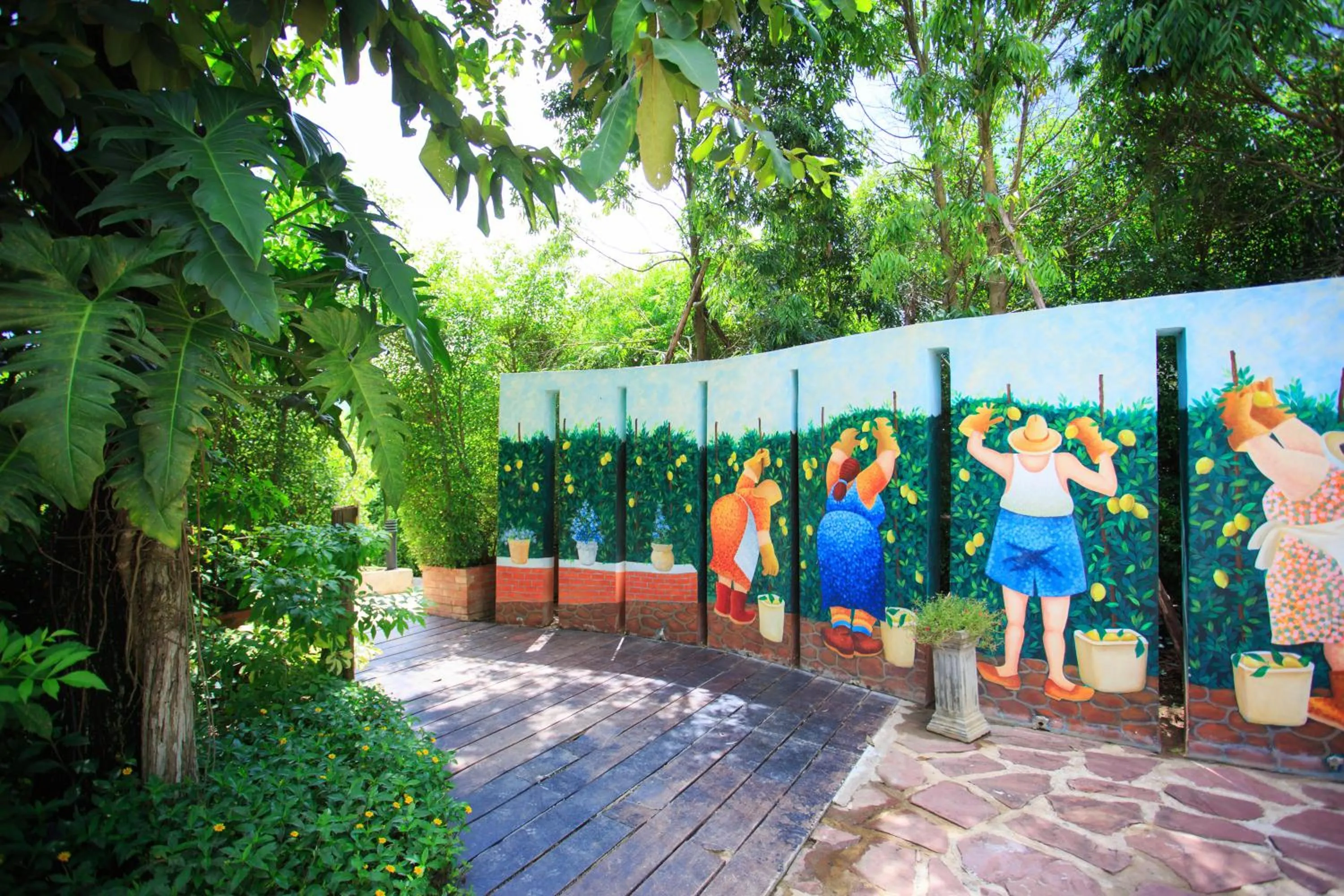 Garden in Limon Villa Khao Yai by SLH