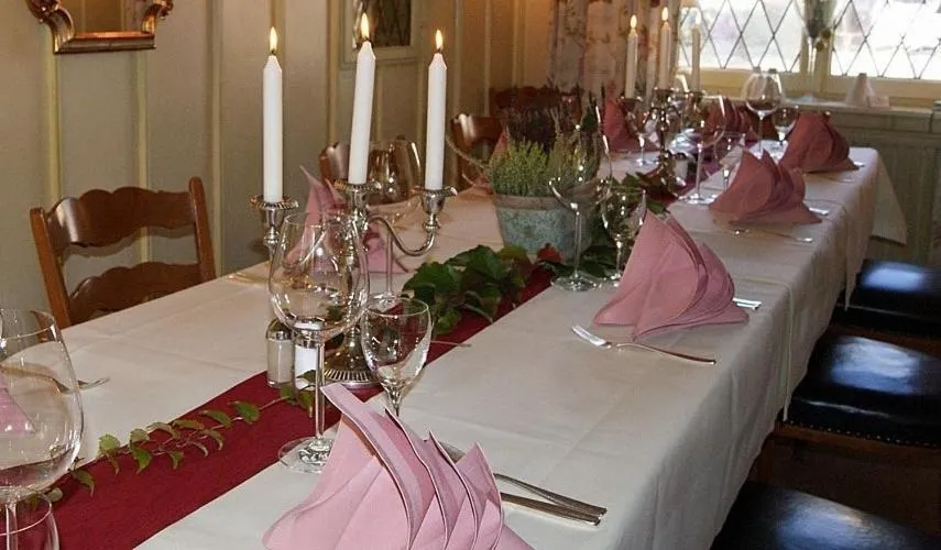 Restaurant/places to eat in Hotel Keller