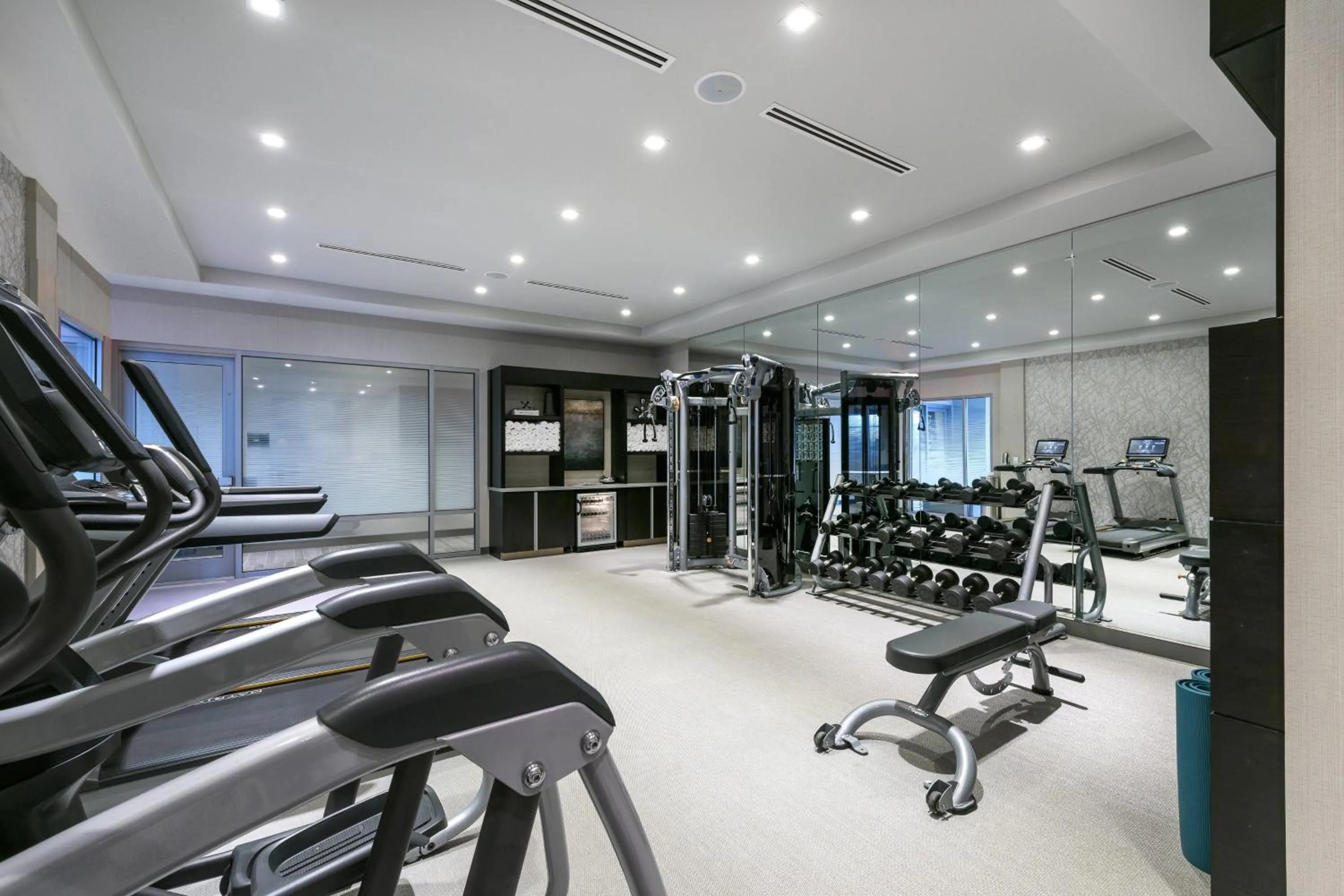 Fitness centre/facilities in AC Hotel by Marriott Boston North