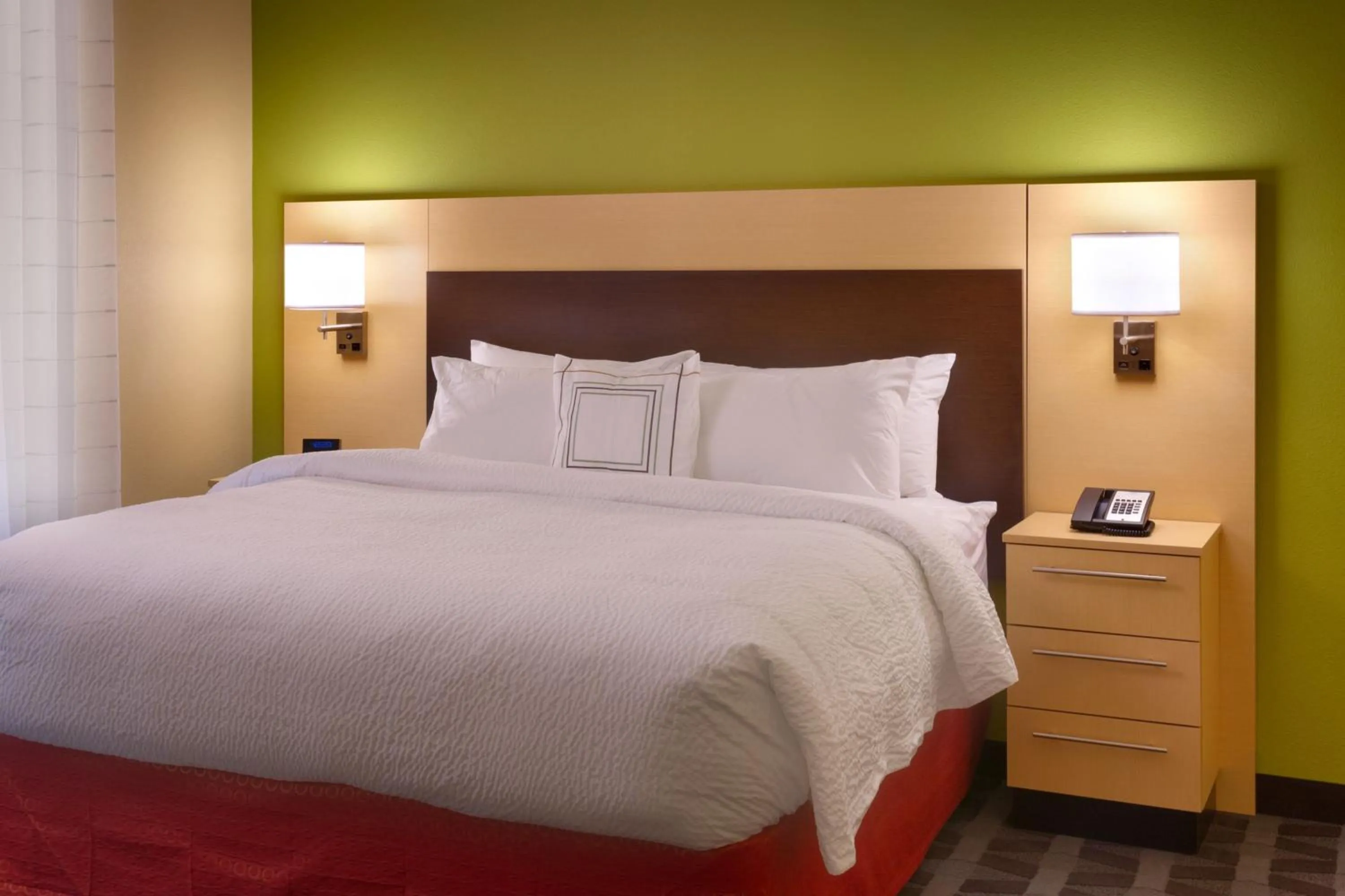 Bedroom, Bed in TownePlace Suites by Marriott Dickinson