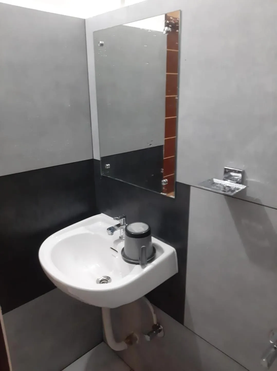 Bathroom in Shalimar Residency