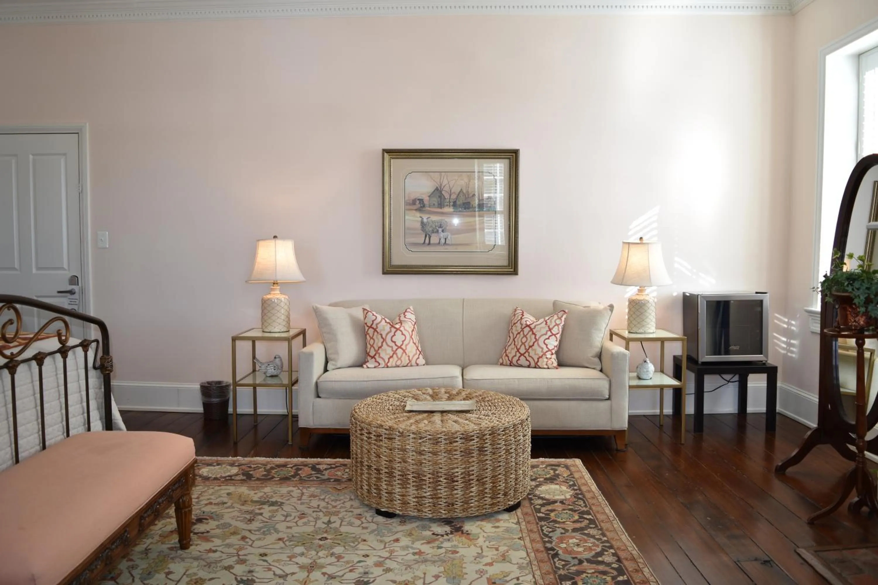 Seating area in Inn at Evergreen