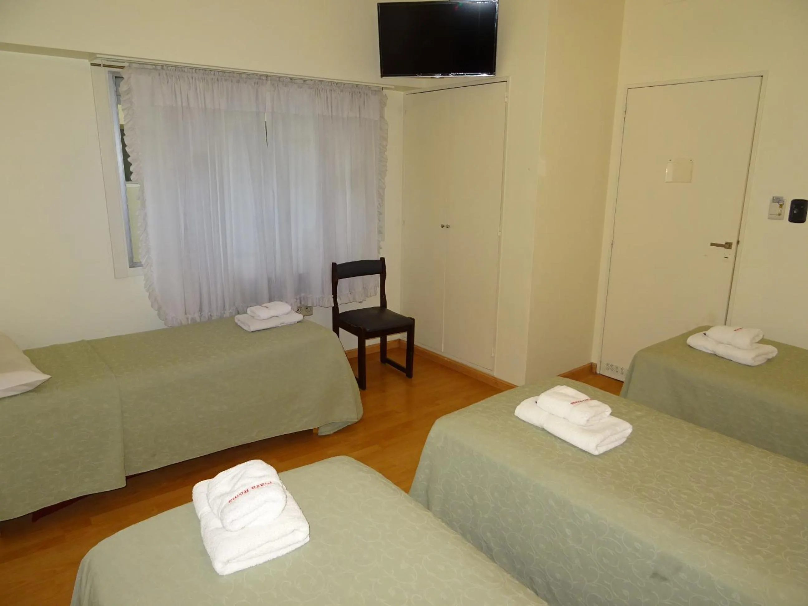 Photo of the whole room, Bed in Hotel Plaza Roma