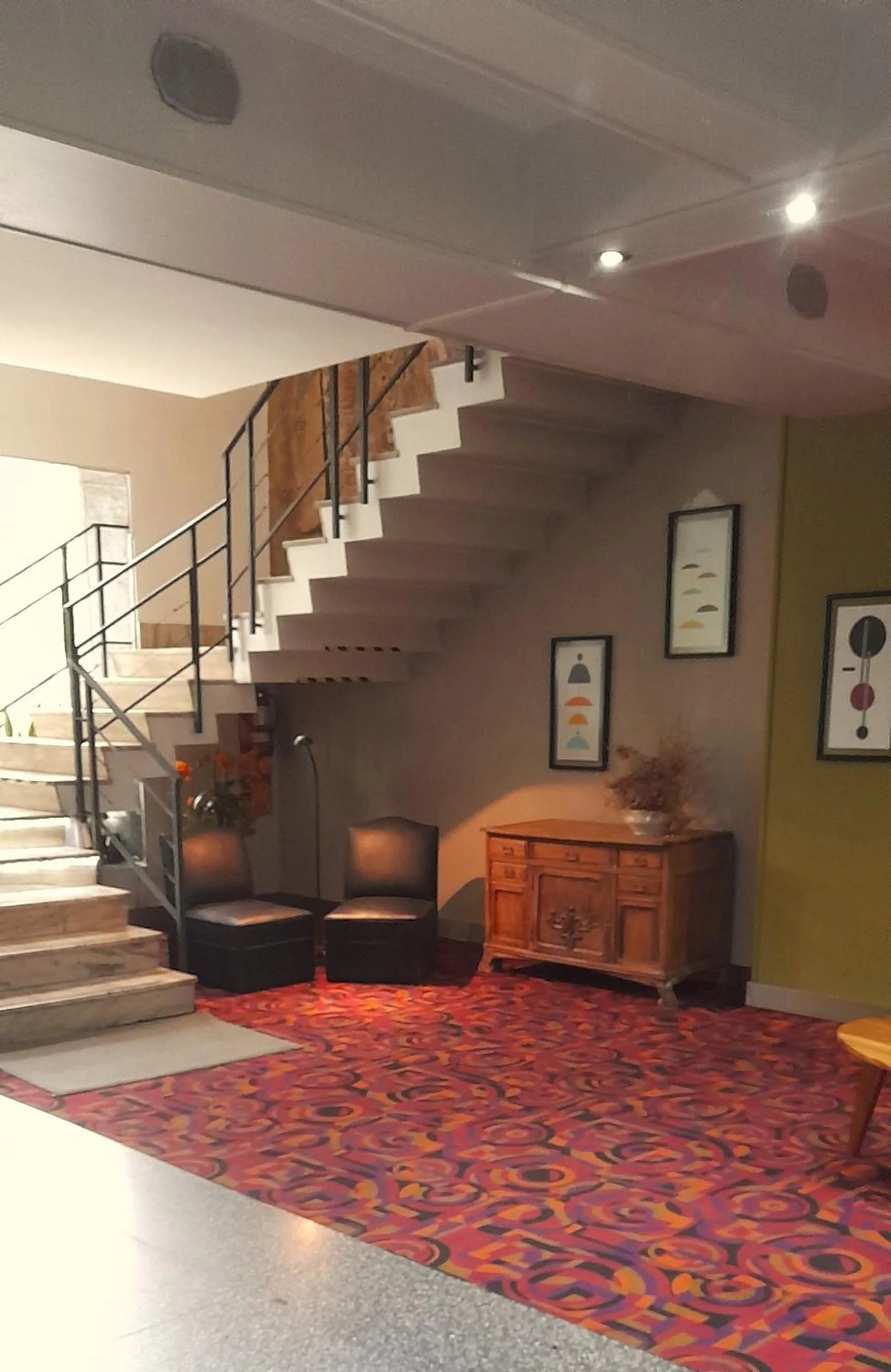 Property building in Hotel Plaza Roma