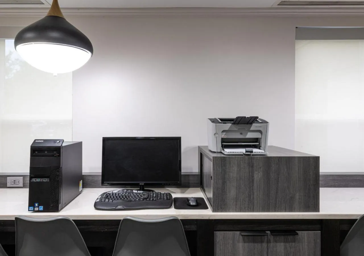 Business facilities in Hyatt House Herndon/Reston