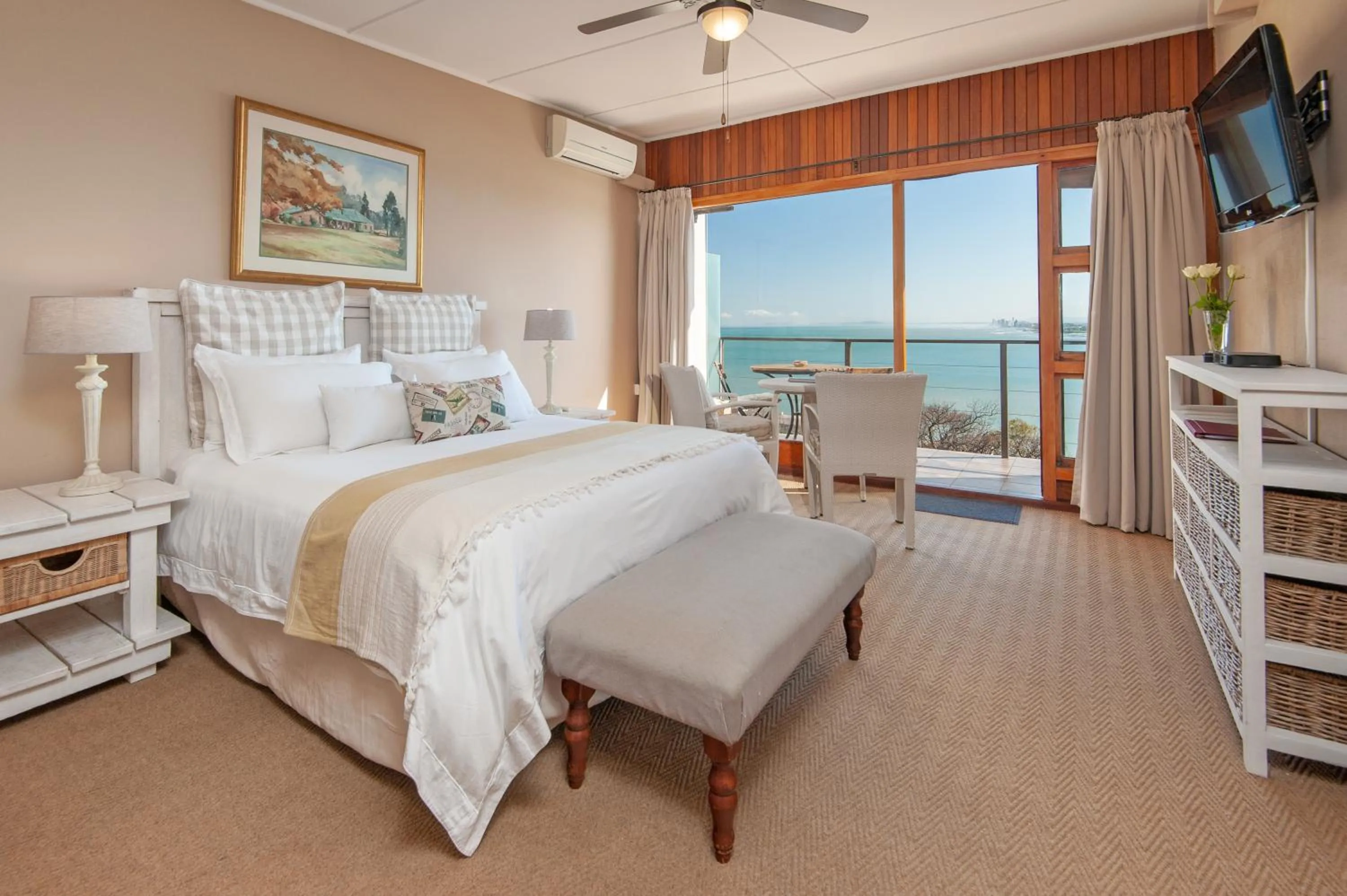 Bedroom, Bed in 18 On Kloof Guest House