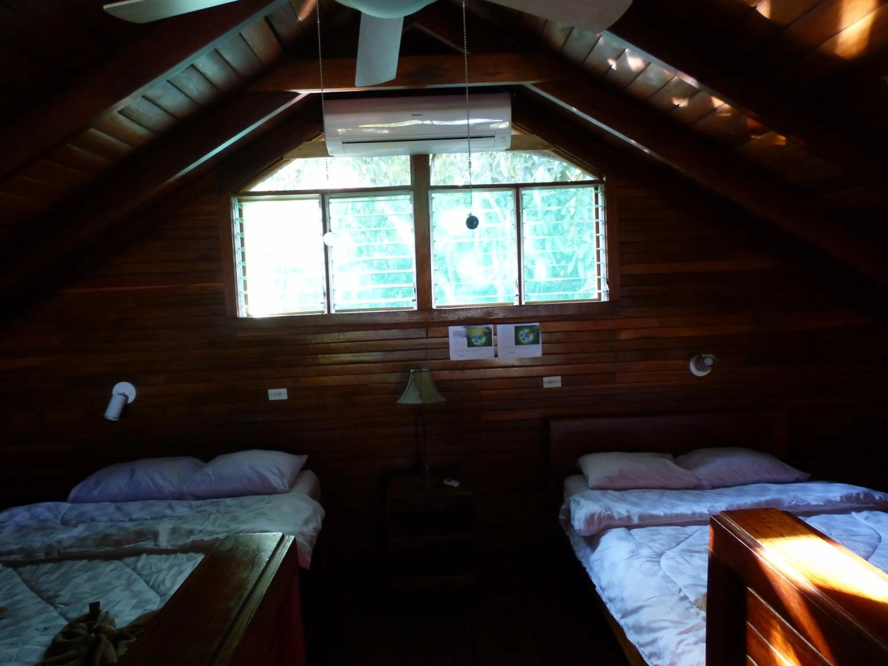 Decorative detail, Bed in Corcovado Beach Lodge