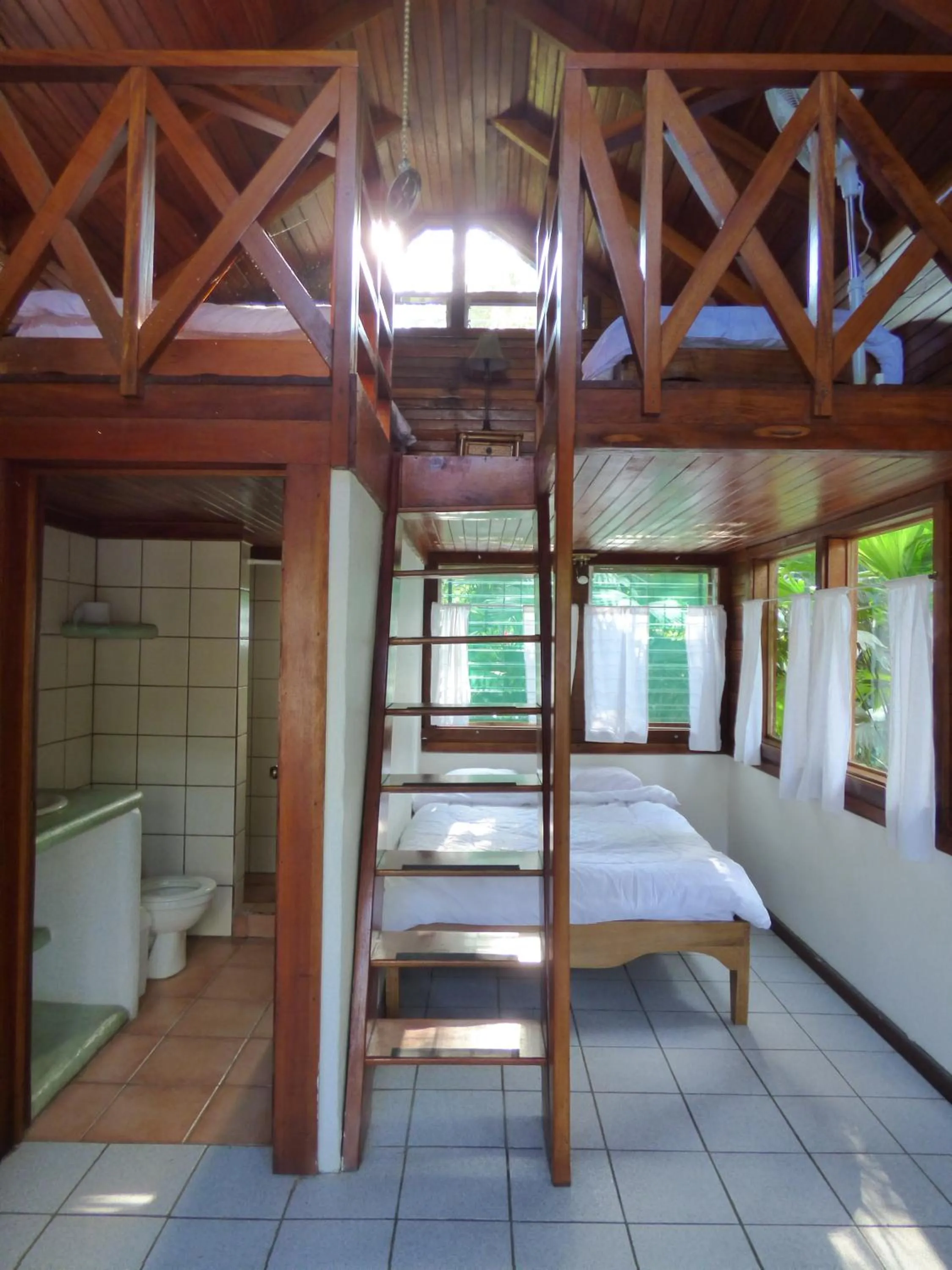 Decorative detail, Bed in Corcovado Beach Lodge