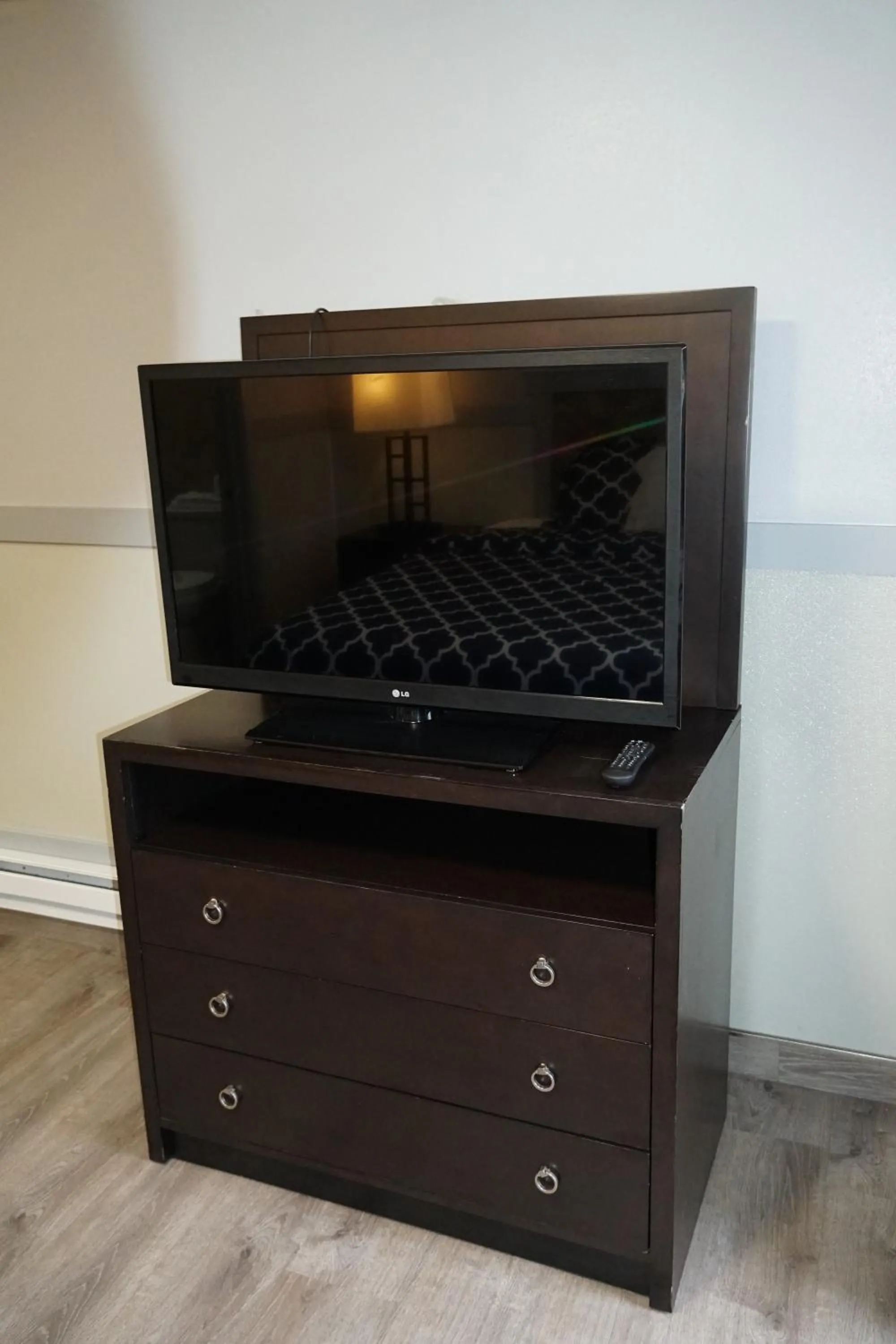 Entertainment in Best Motel