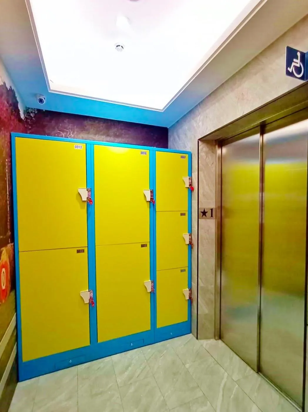 locker in V-one Hotel - Ningxia No. 2 Inn