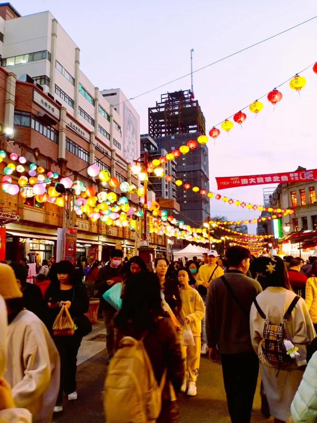 Nearby landmark in V-one Hotel - Ningxia No. 2 Inn