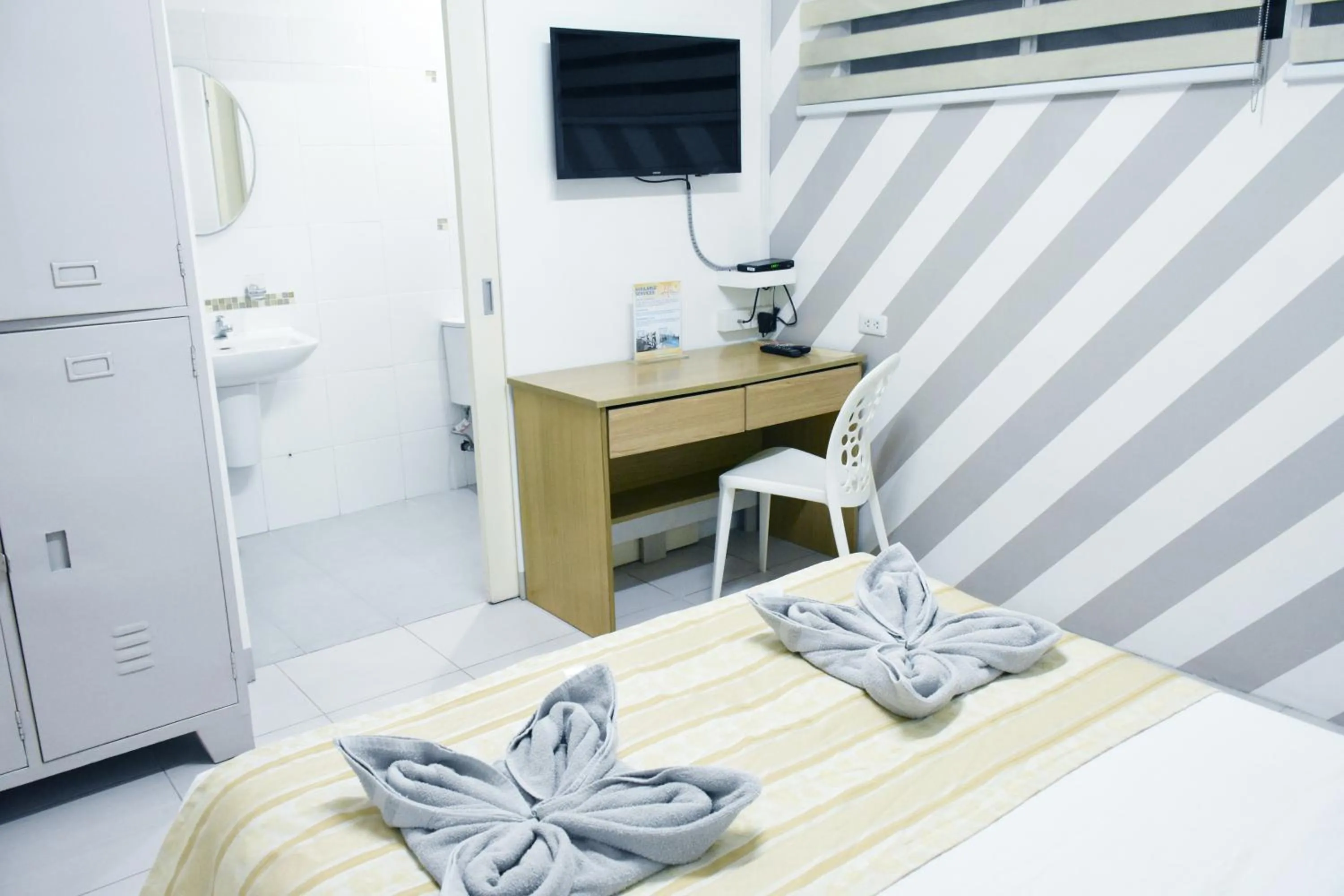 Bed in Alicia Tower Residences