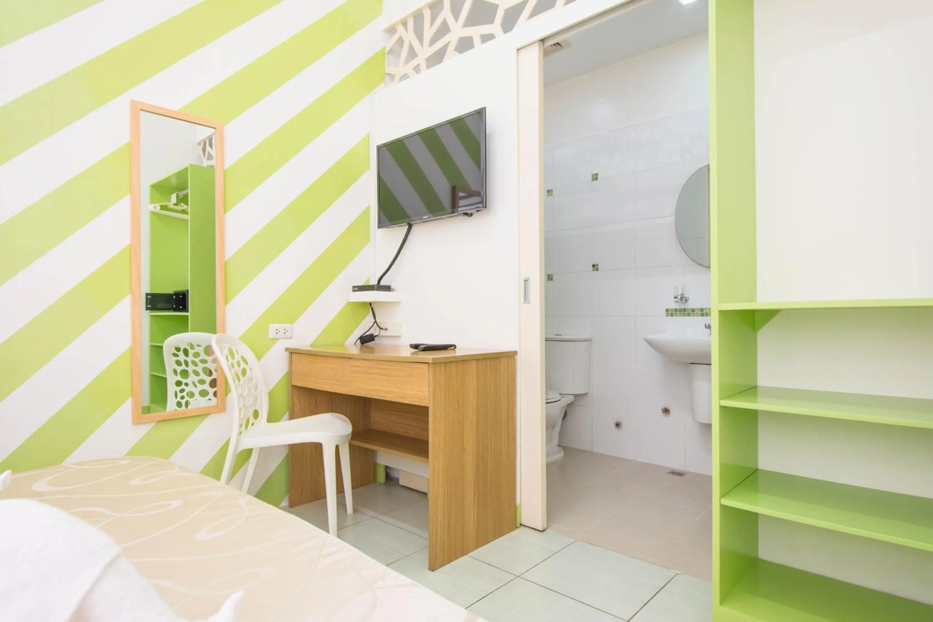 Bed in Alicia Tower Residences